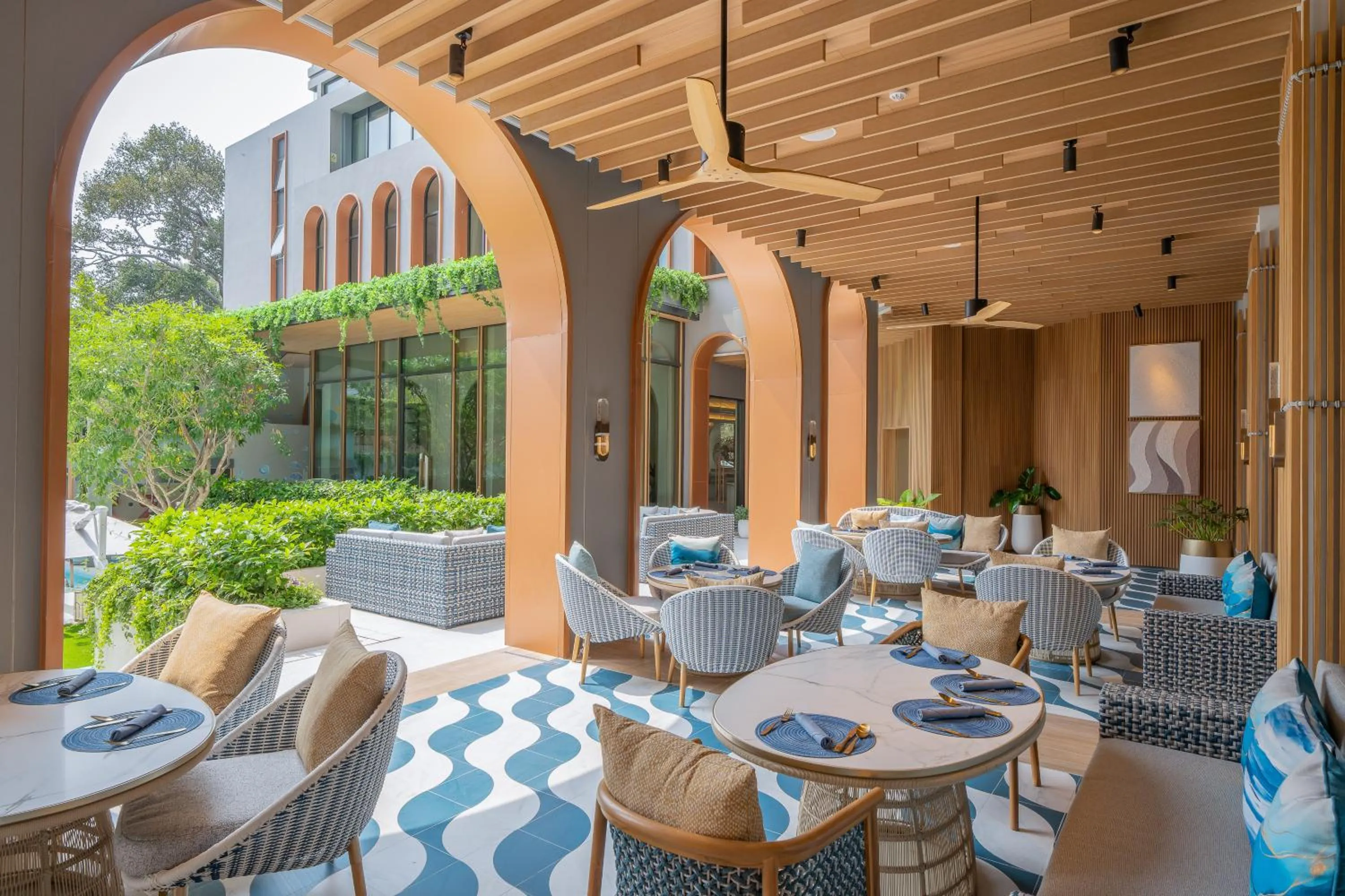 Restaurant/places to eat in Meliá Pattaya Hotel