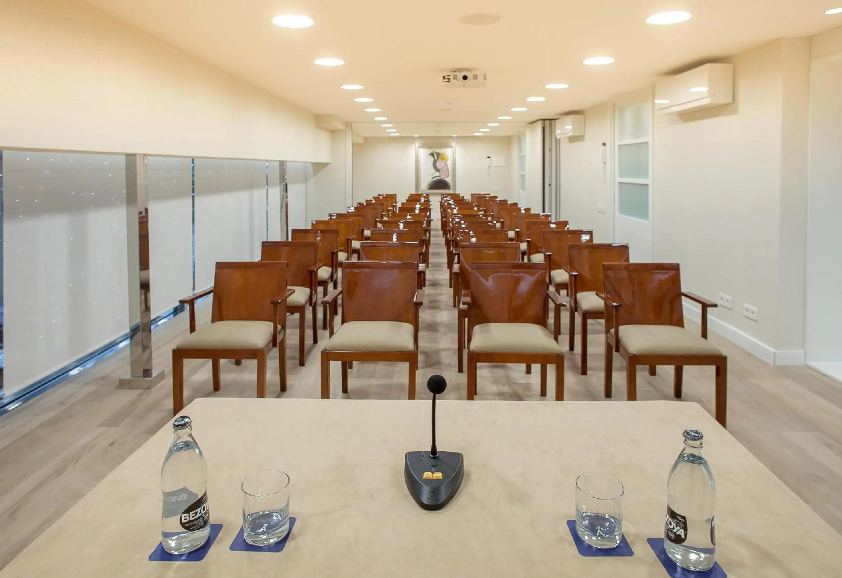 Business facilities in Melia Plaza Valencia