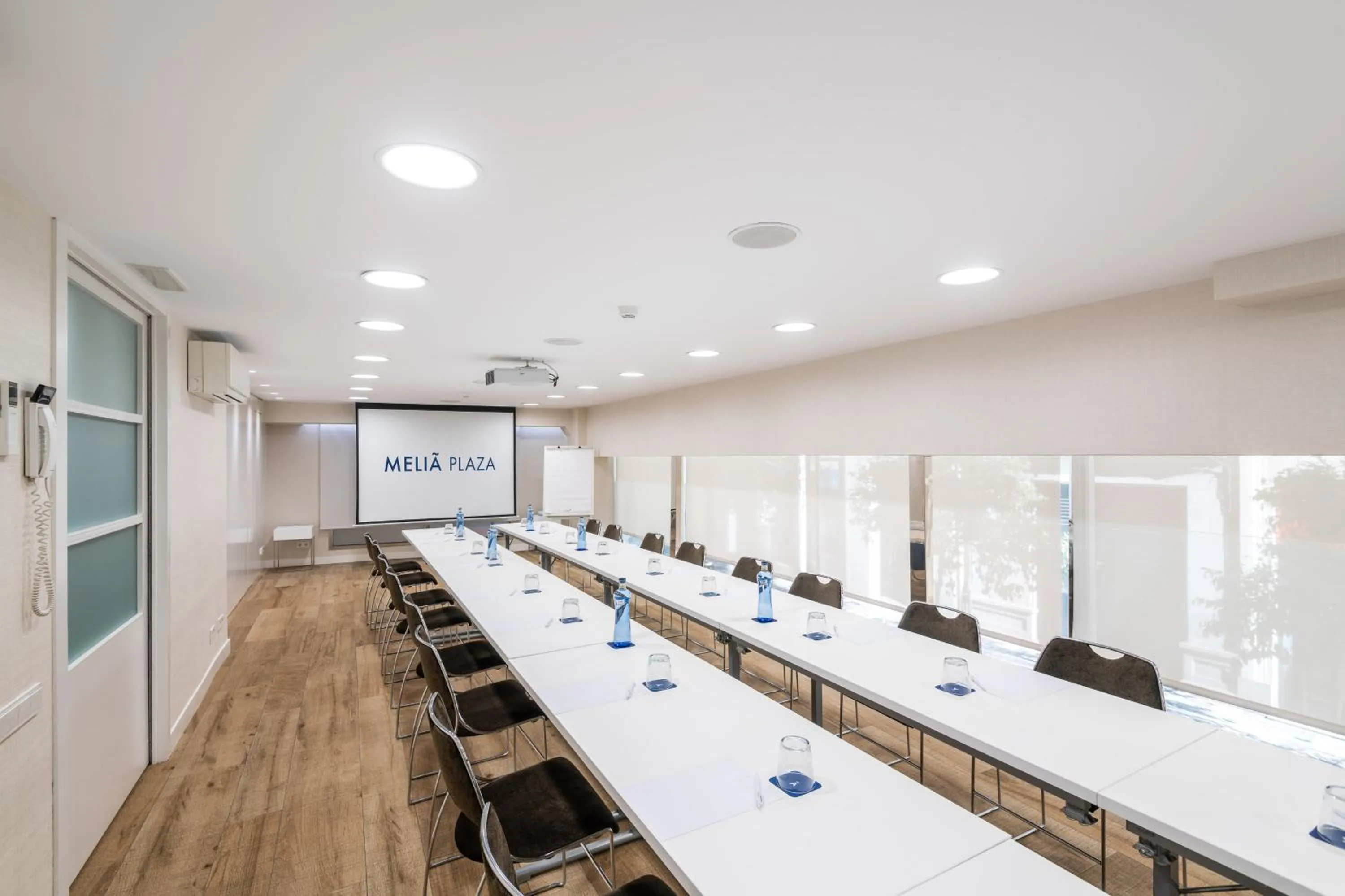 Meeting/conference room in Melia Plaza Valencia