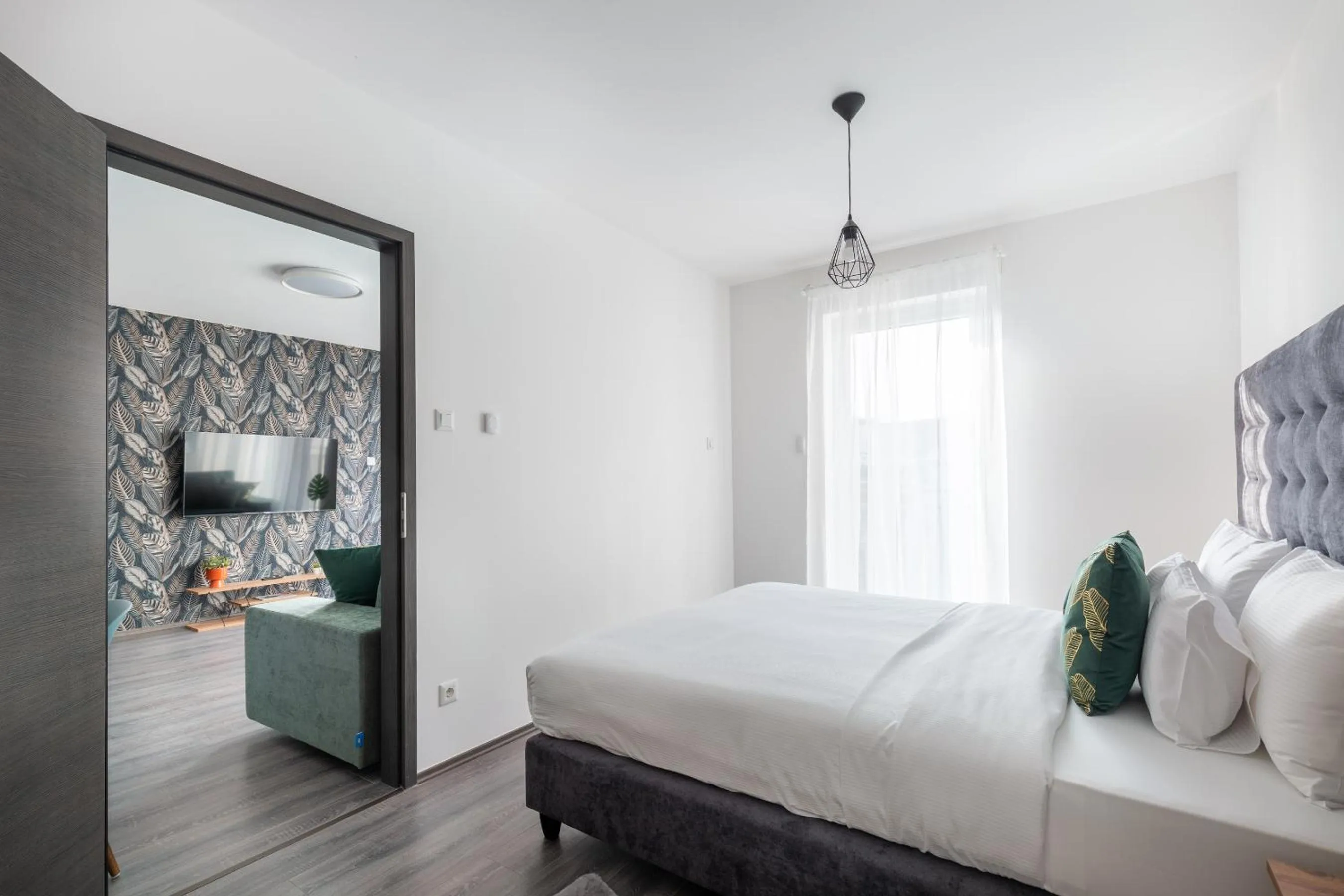 TV and multimedia, Bed in Hock Residence by Vagabond