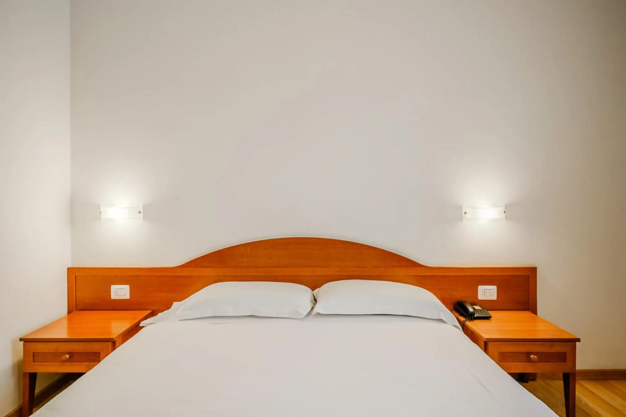 Bedroom, Bed in Hotel Nuova Barcaccia