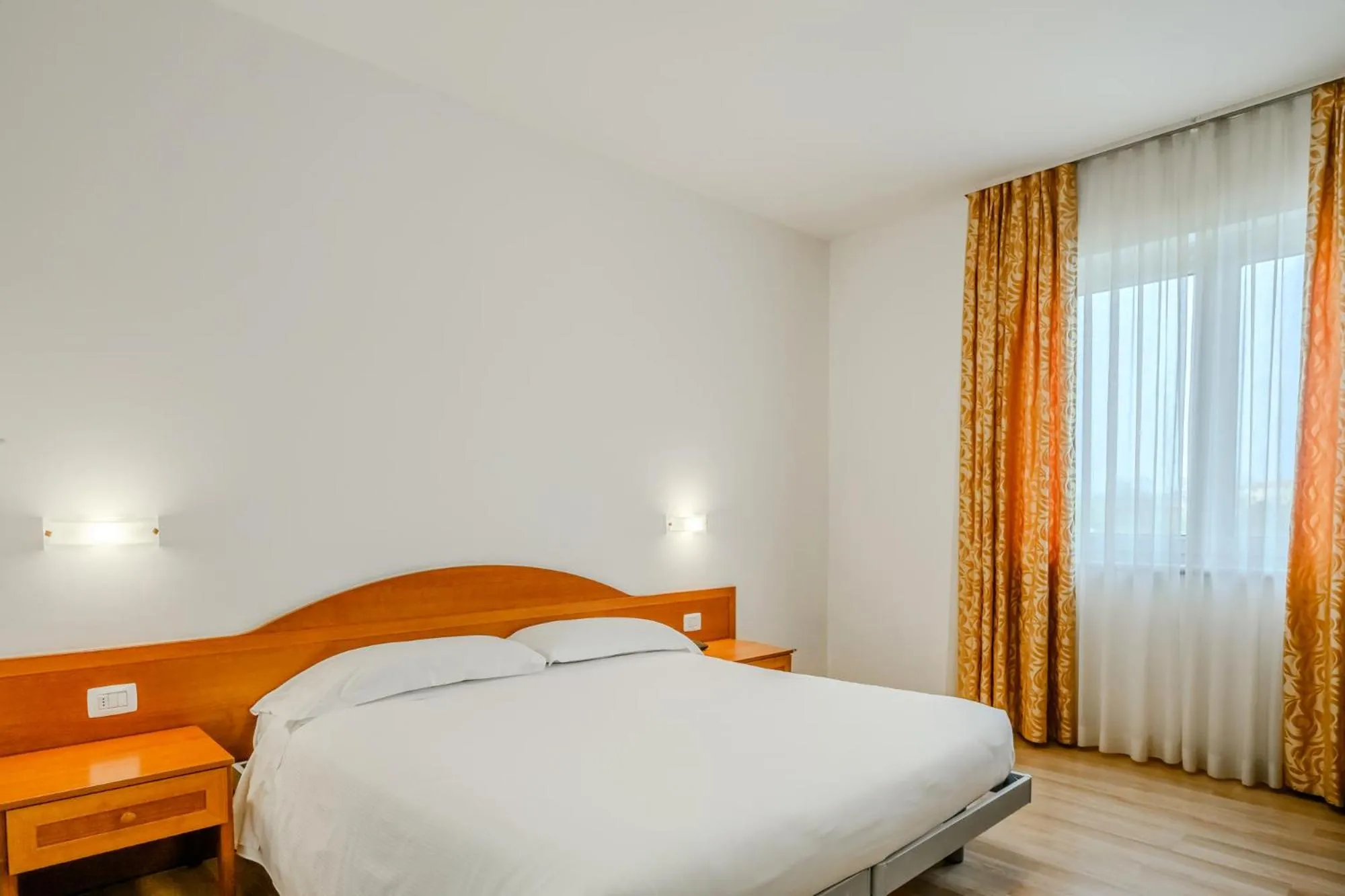 Photo of the whole room, Bed in Hotel Nuova Barcaccia