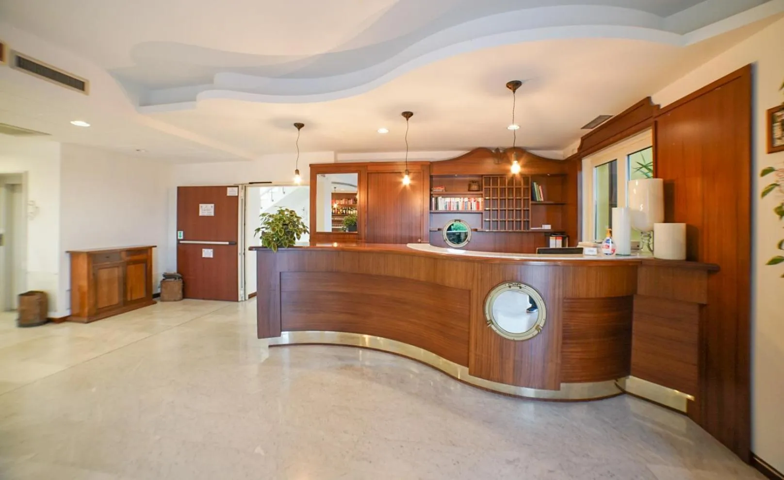 Lobby or reception in Hotel Nuova Barcaccia