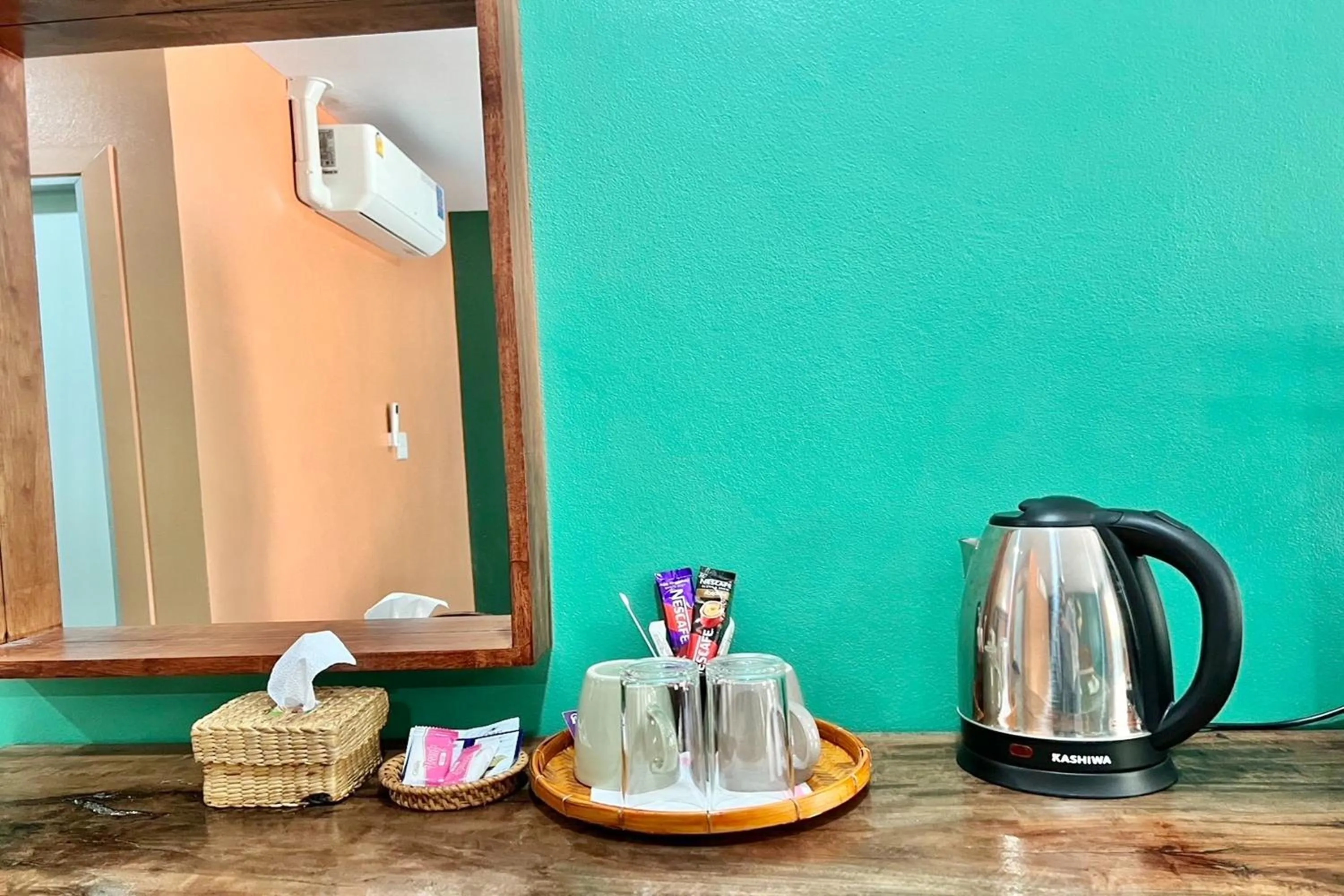 Coffee/tea facilities in Koon Hom Apartment