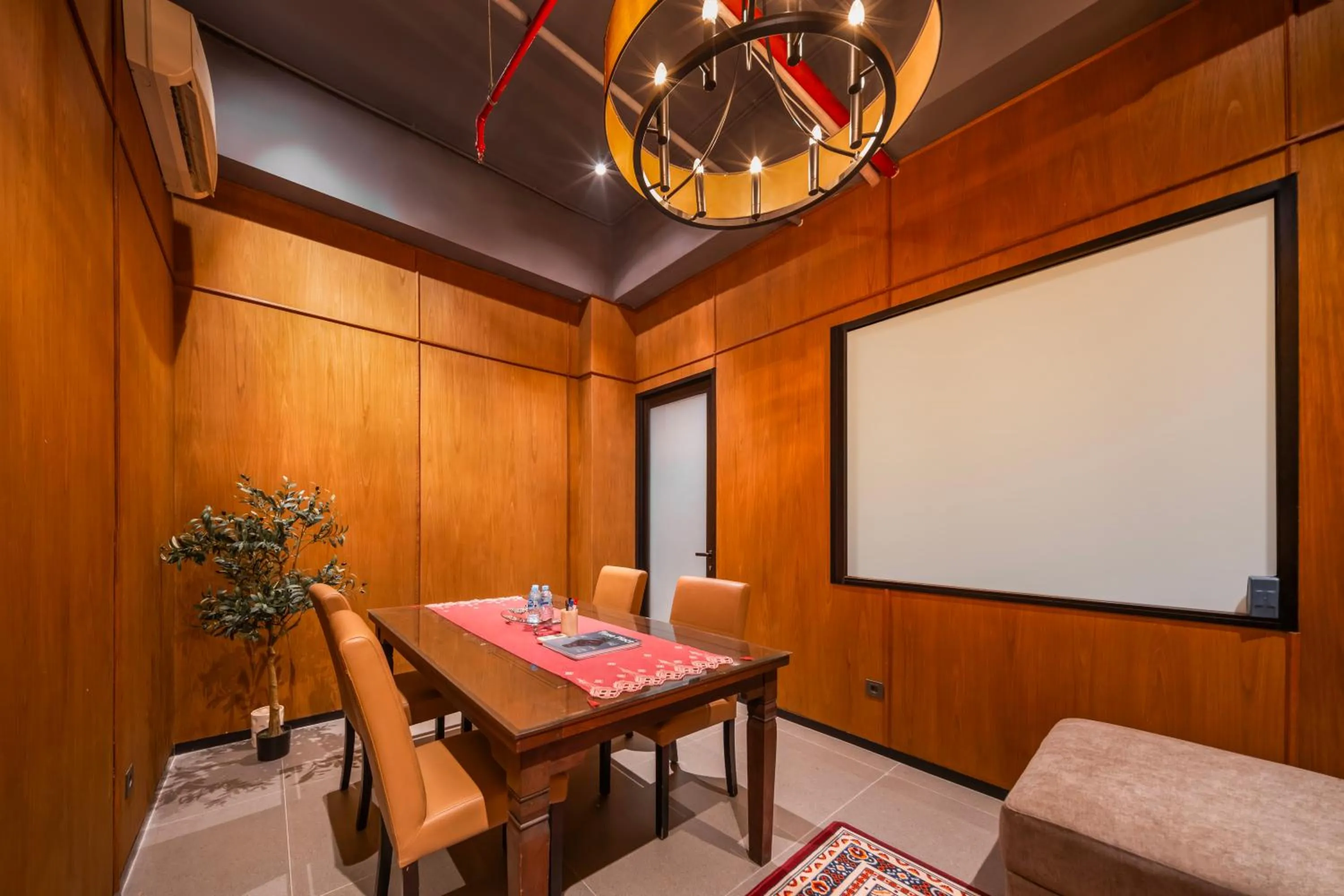 Meeting/conference room in Cove Amartha