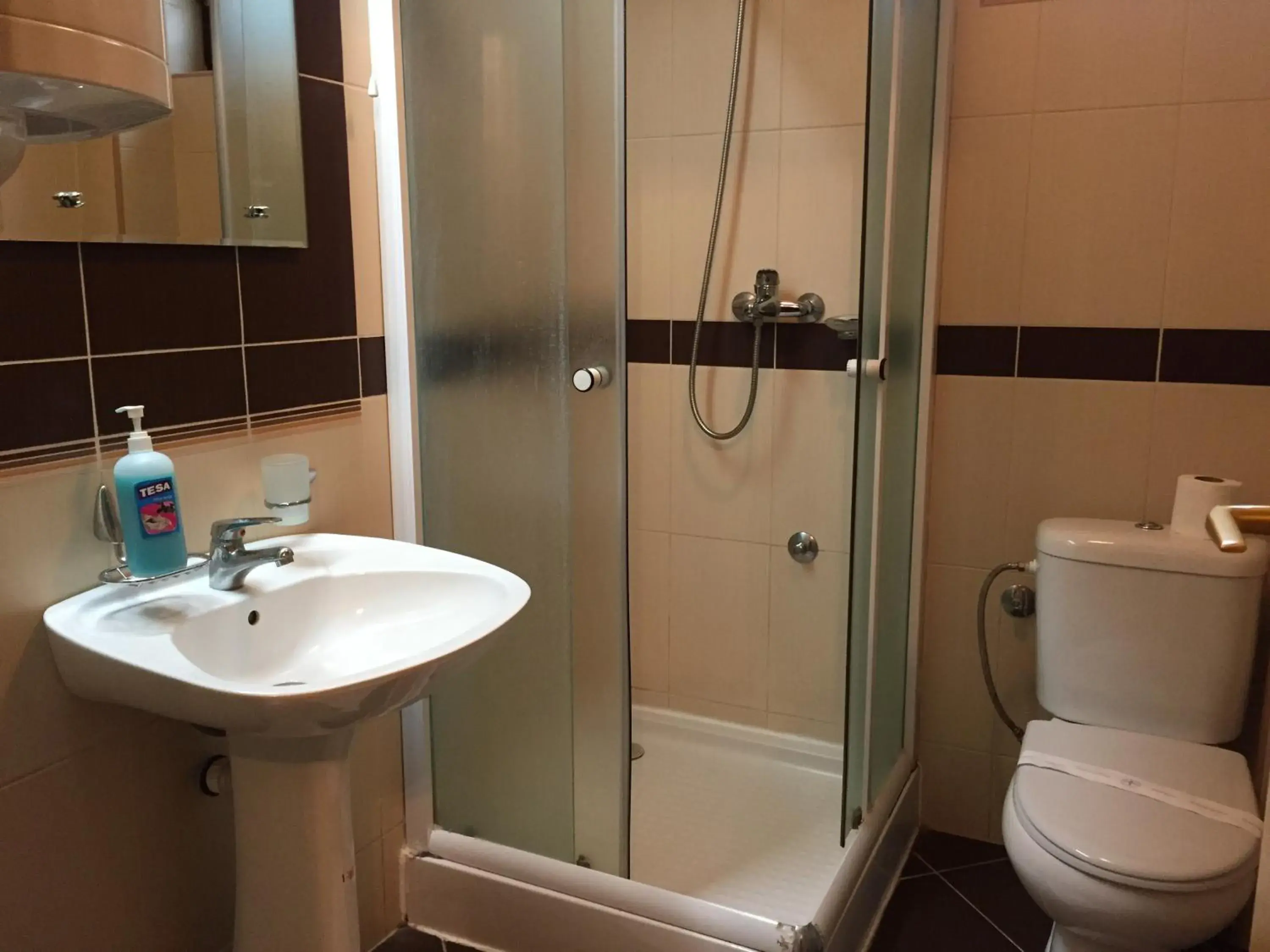 Economy Single Room - single occupancy in Hotel Tiski Cvet Economy Single Room - single occupancy in Hotel Tiski Cvet