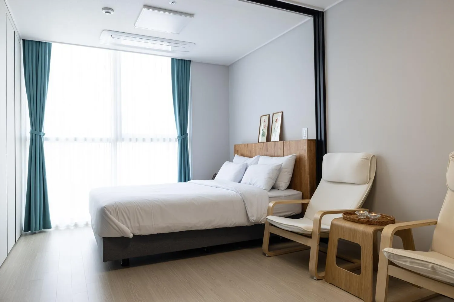 Bedroom, Bed in Grand Bleu Hotel & Residence