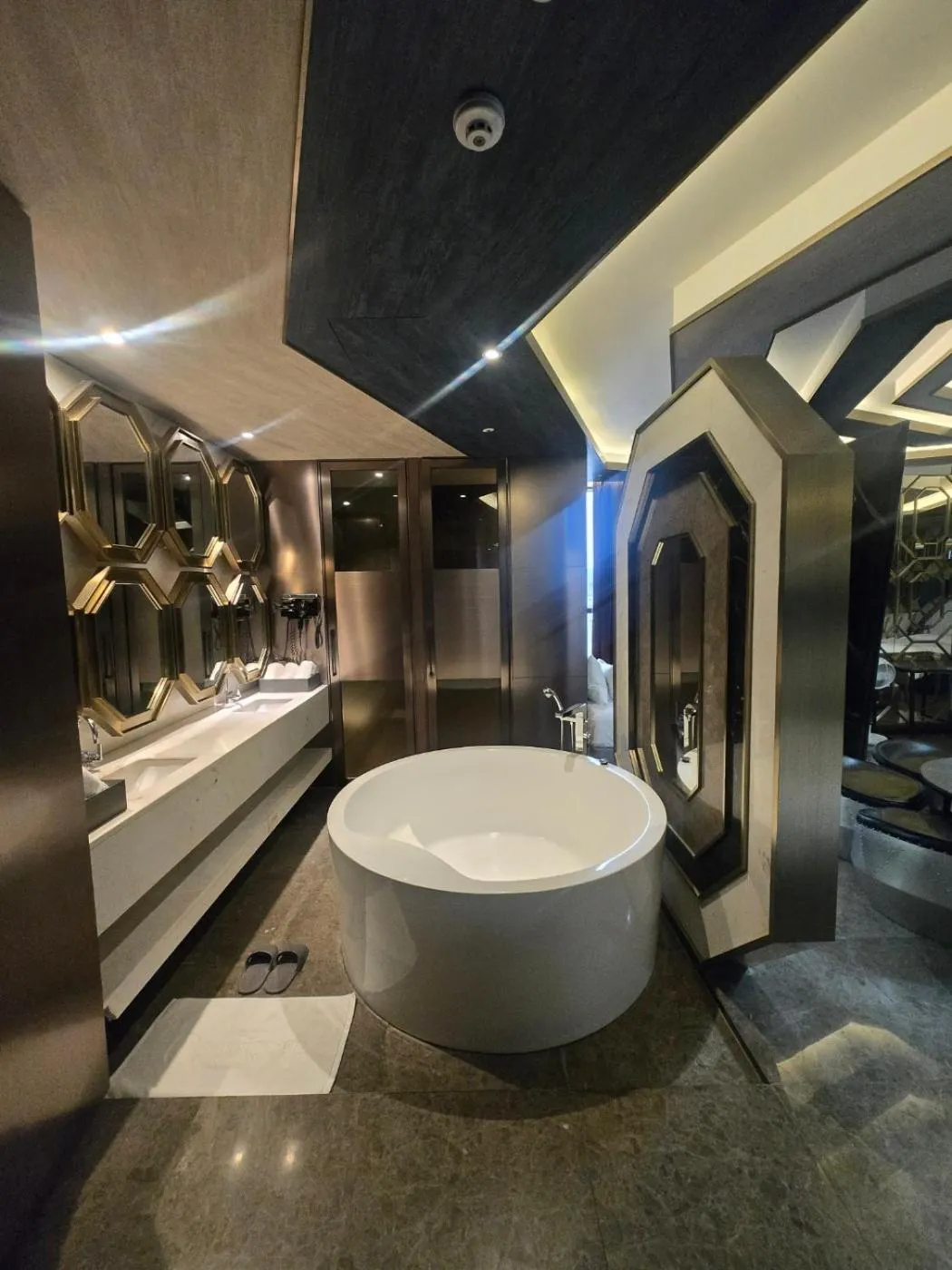 Hotel The Designers Premier Seongsu and Konkuk Univ