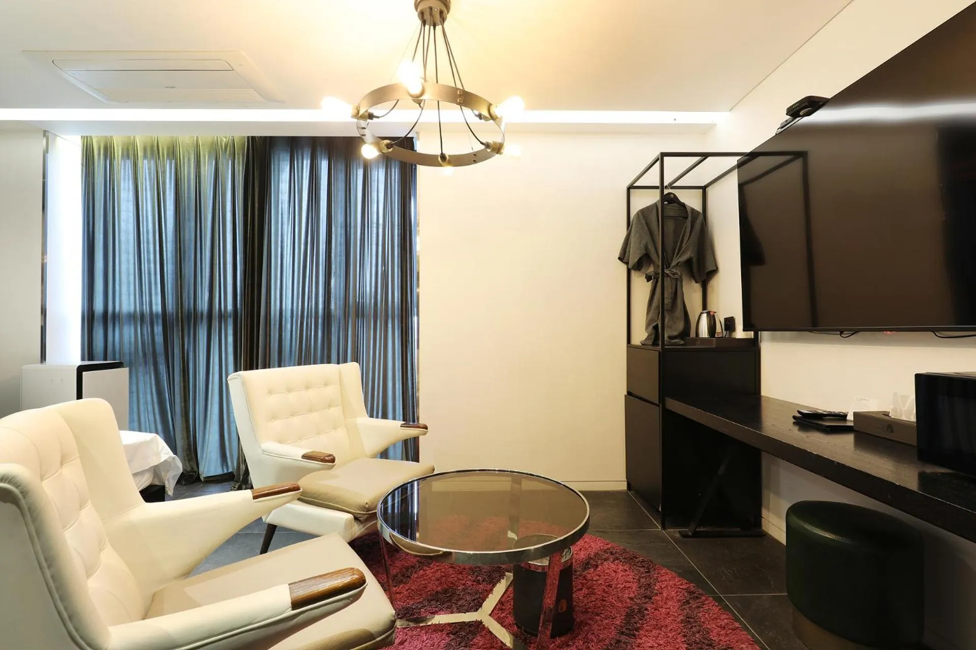 Hotel The Designers Premier Seongsu and Konkuk Univ