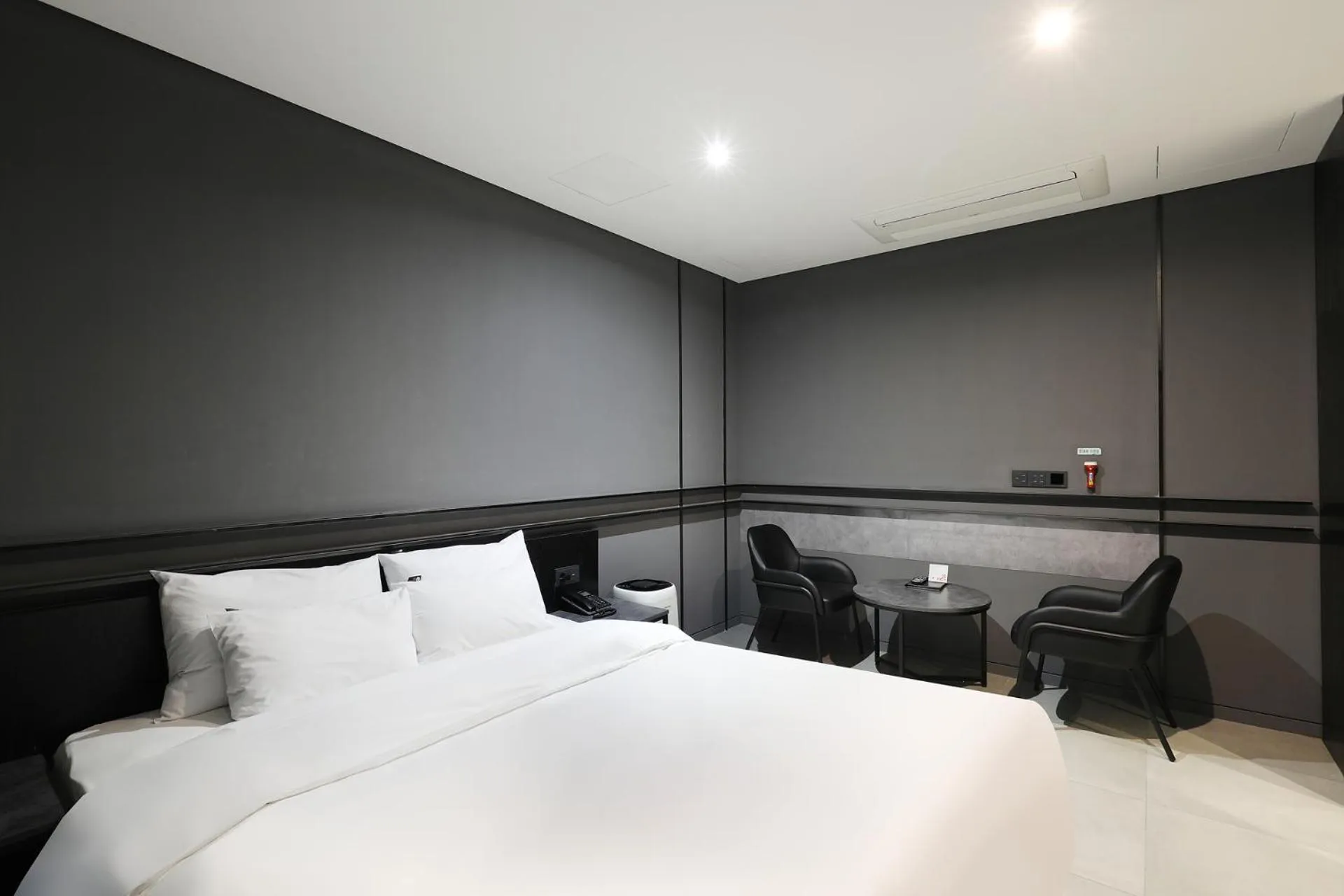 Bed in Hotel The Designers Premier Seongsu and Konkuk Univ