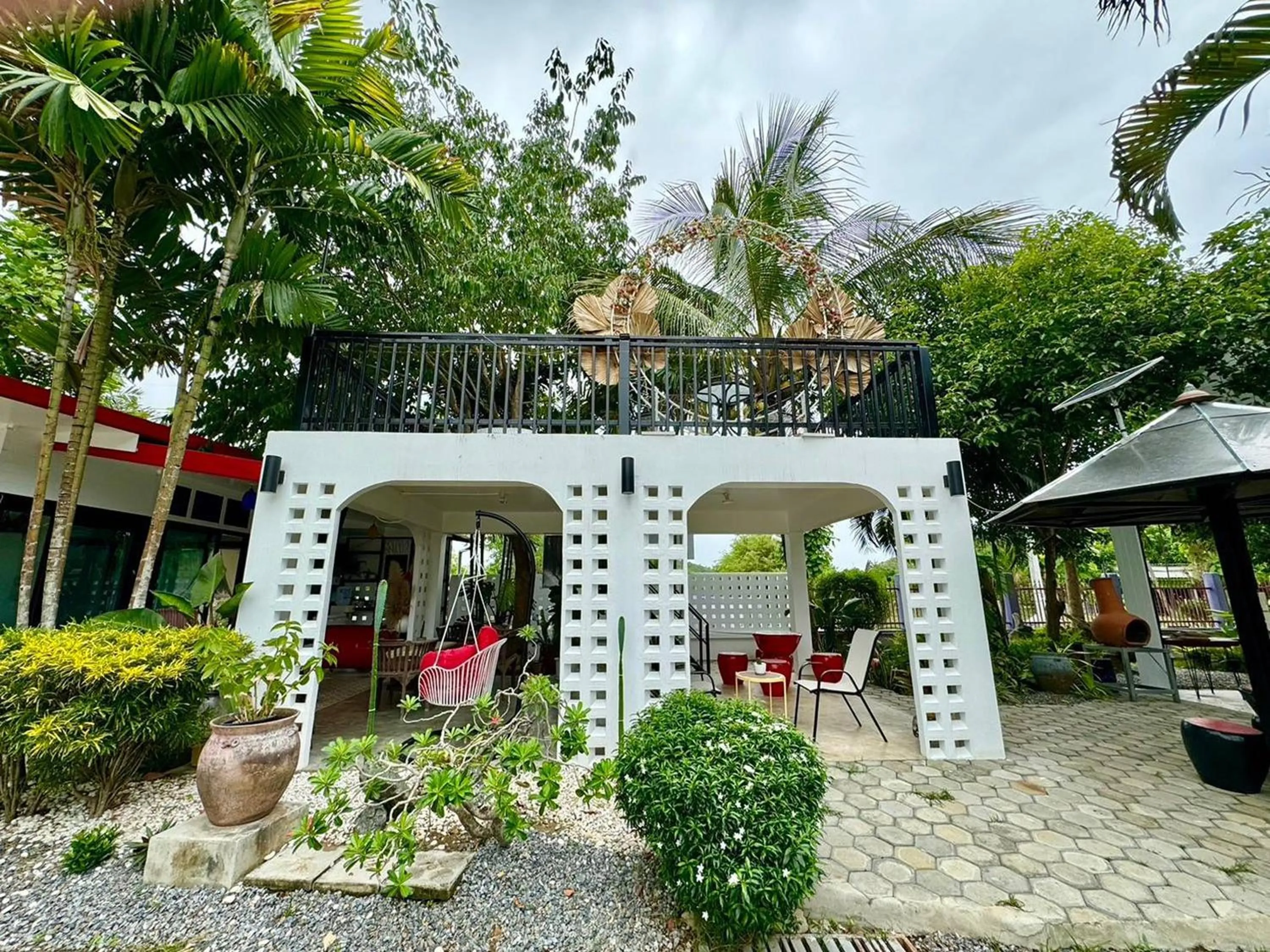 Property building in Ban Suan Suree Resort