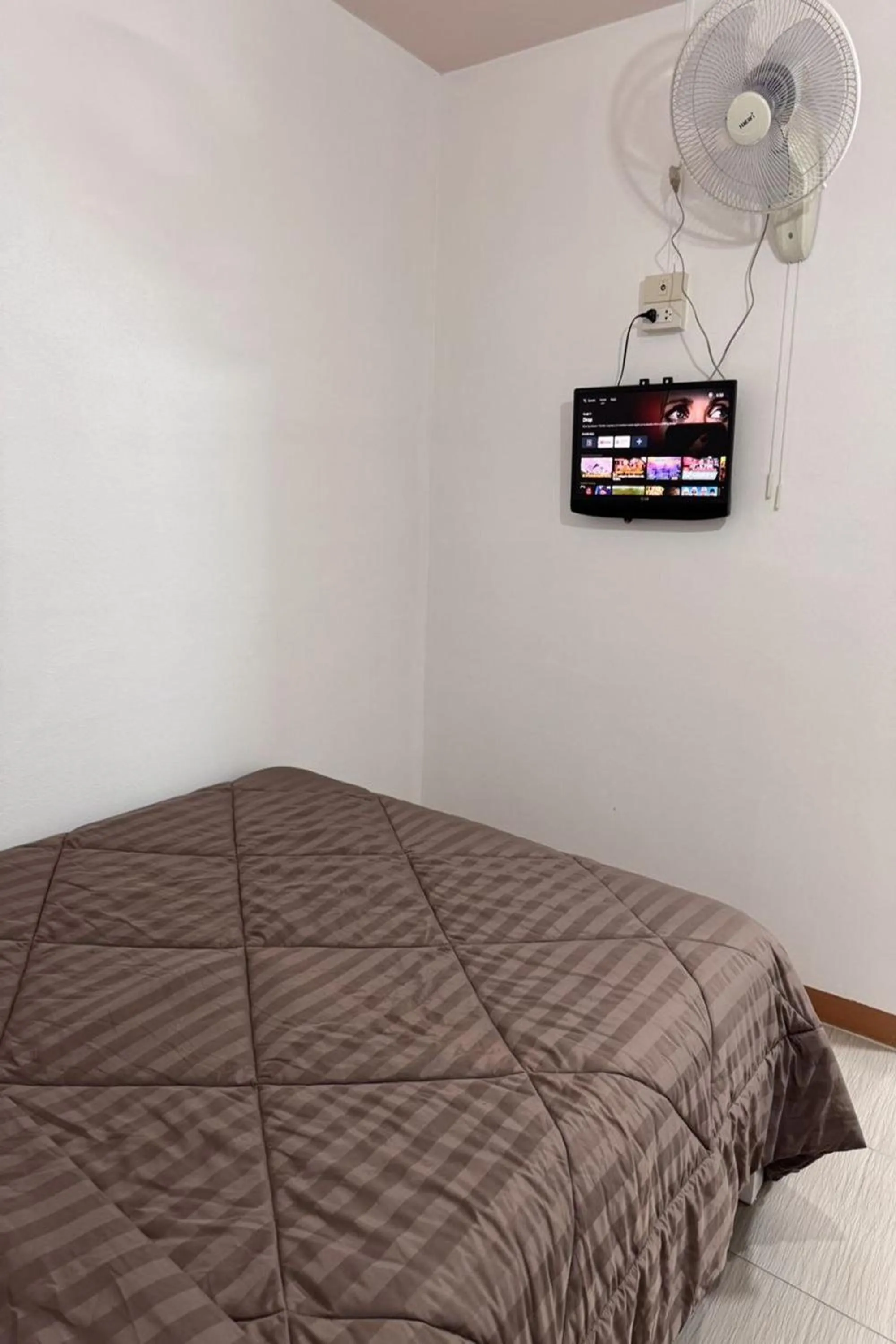 Bed in Ban Suan Suree Resort