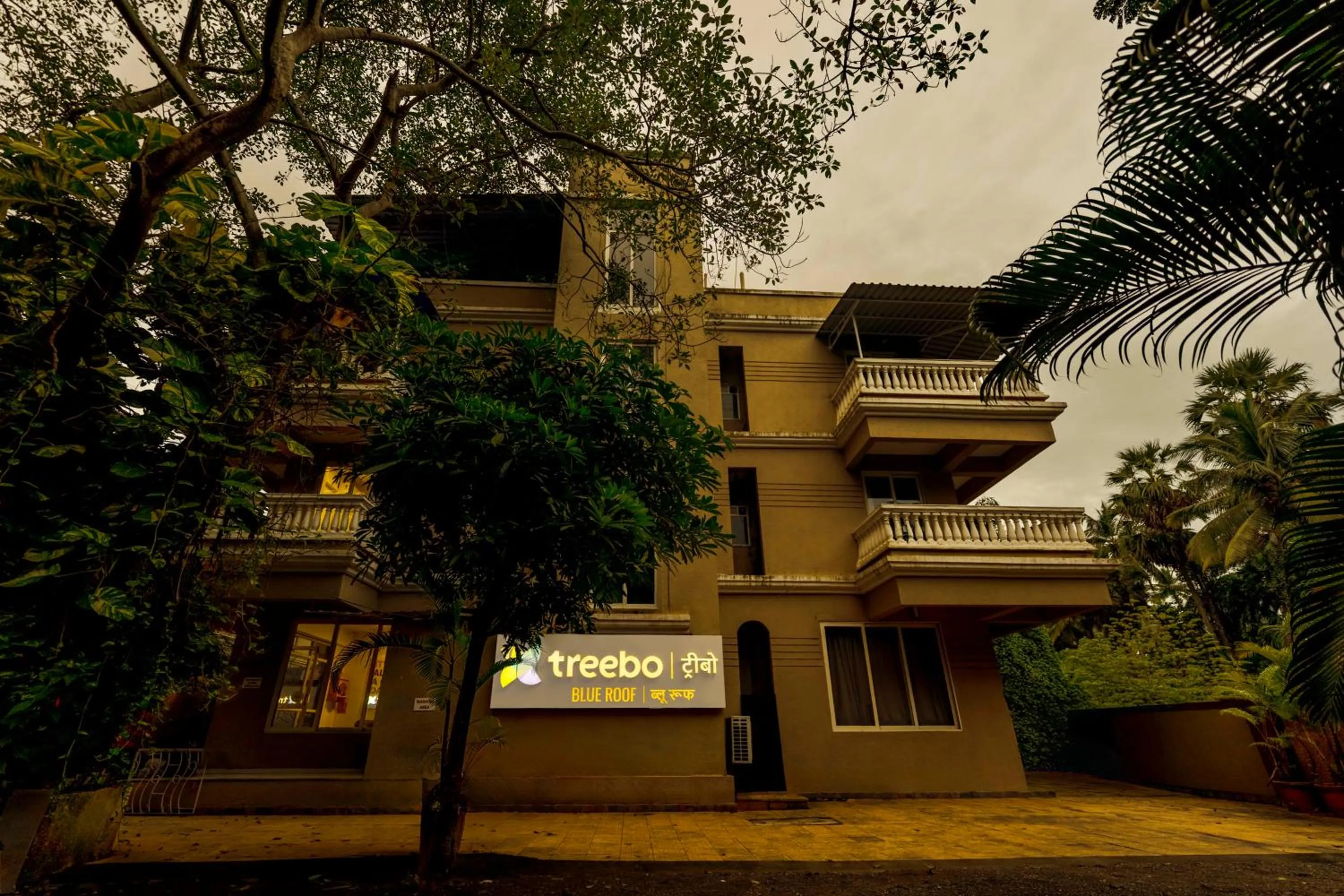 Property building in Treebo Blue Roof, Kelwa