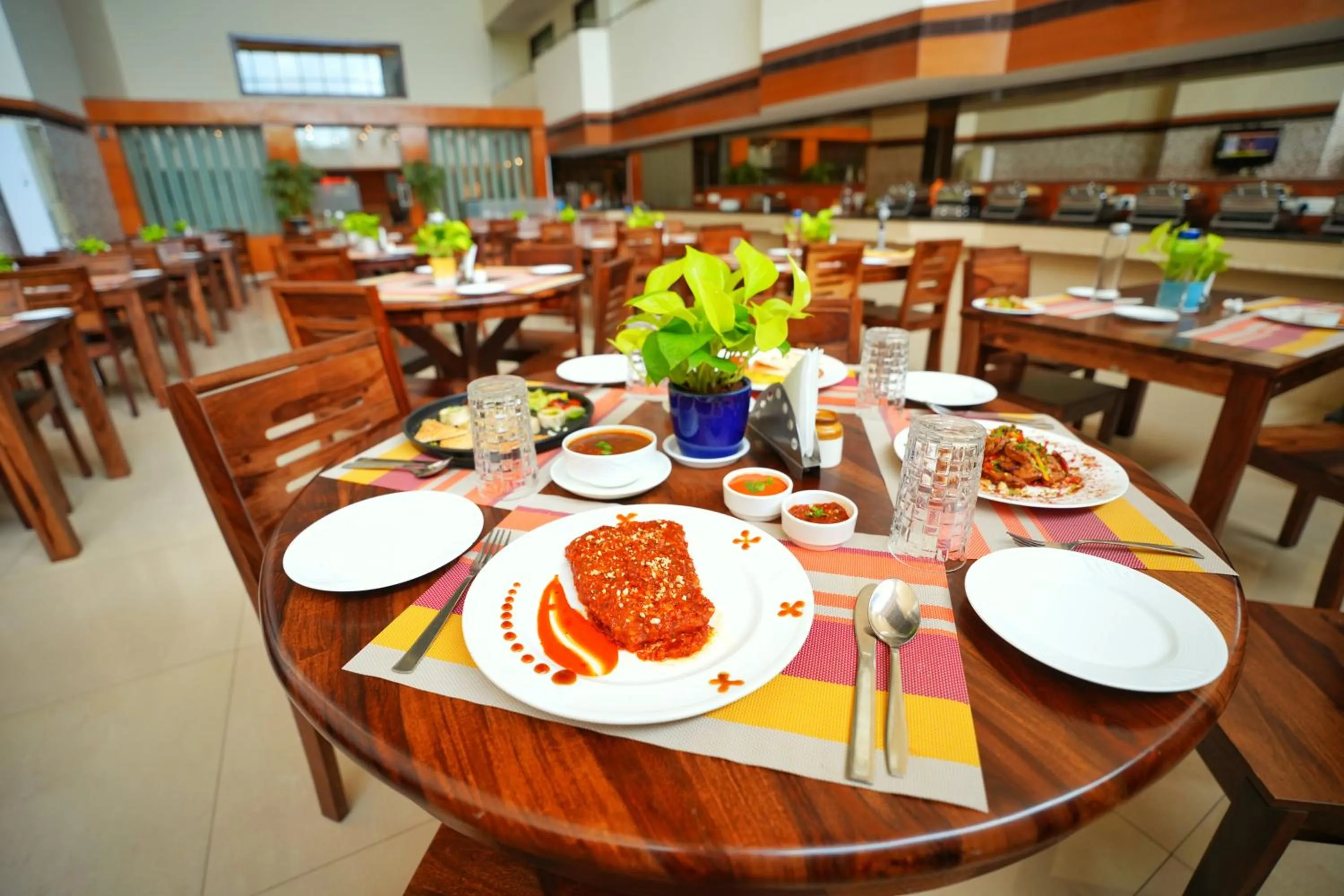 Food in The Altruist One Continent