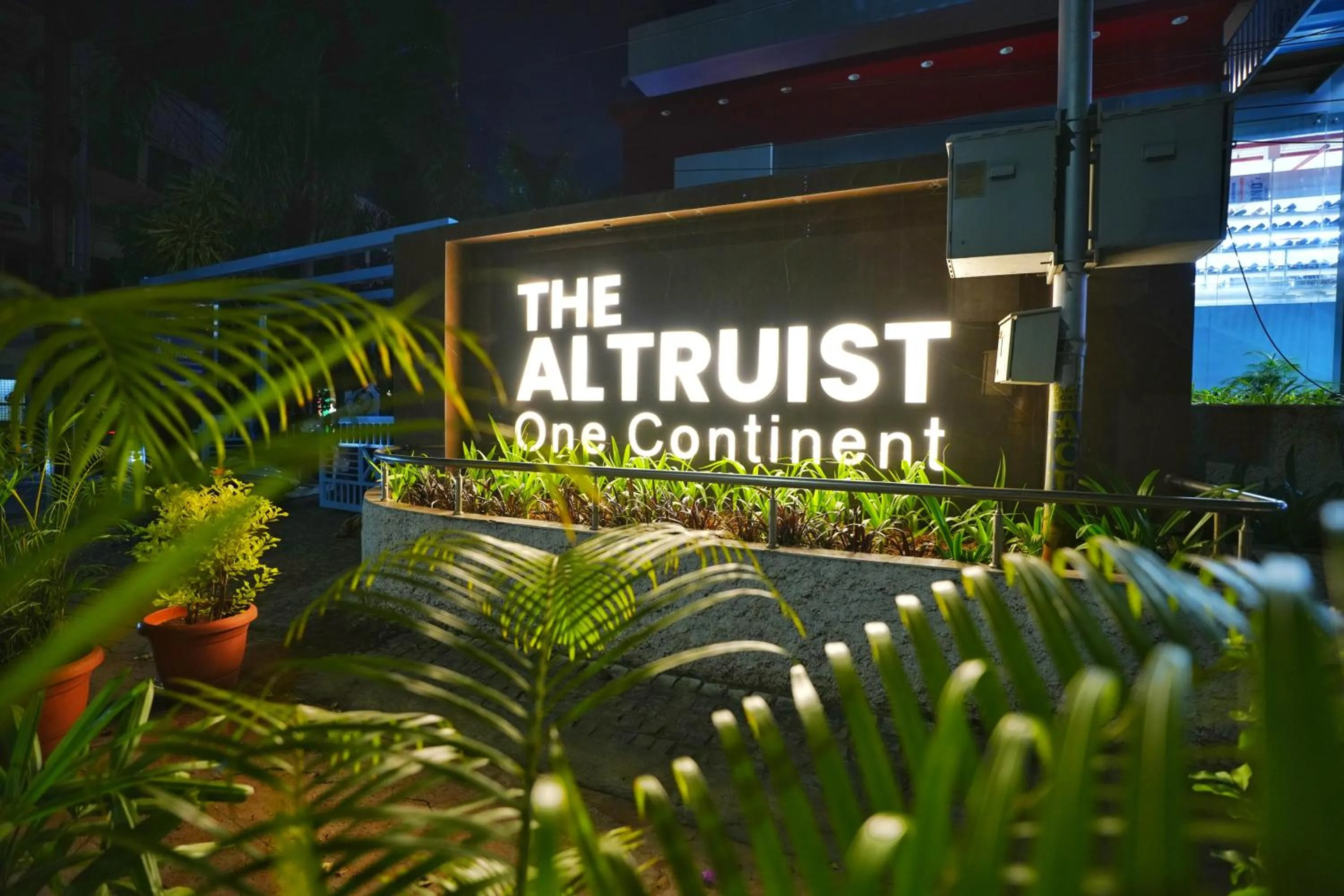 Facade/entrance in The Altruist One Continent