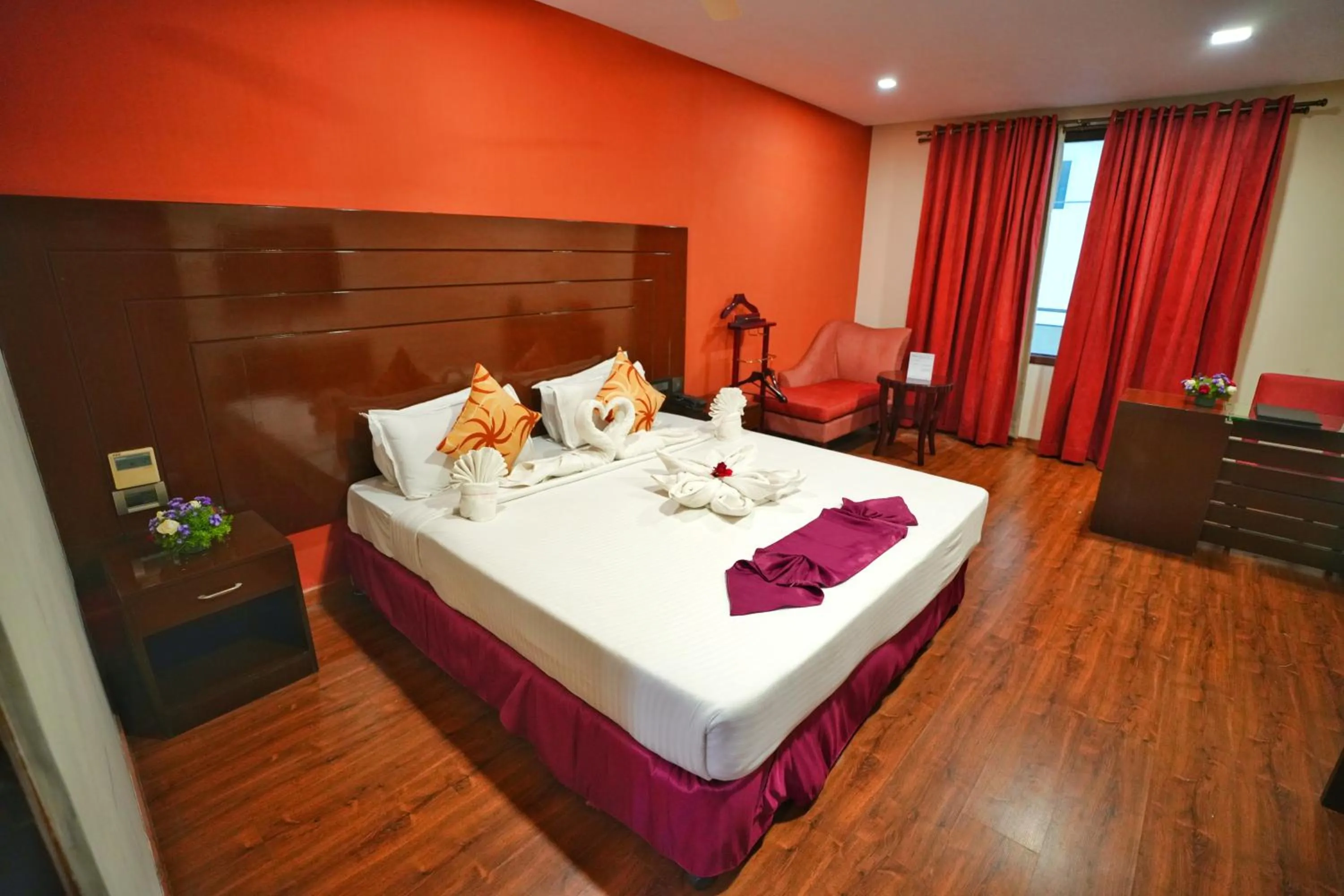 Bedroom, Bed in The Altruist One Continent