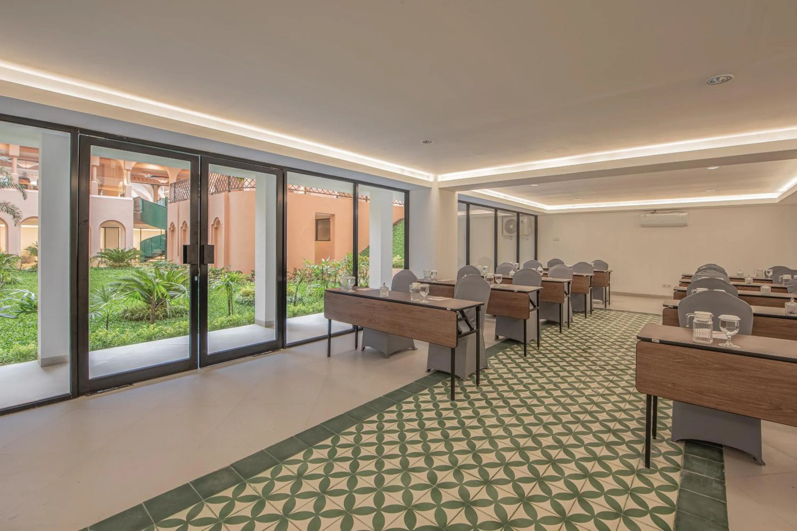 Meeting/conference room in Anaya Azana Hotel & Villa Tawangmangu