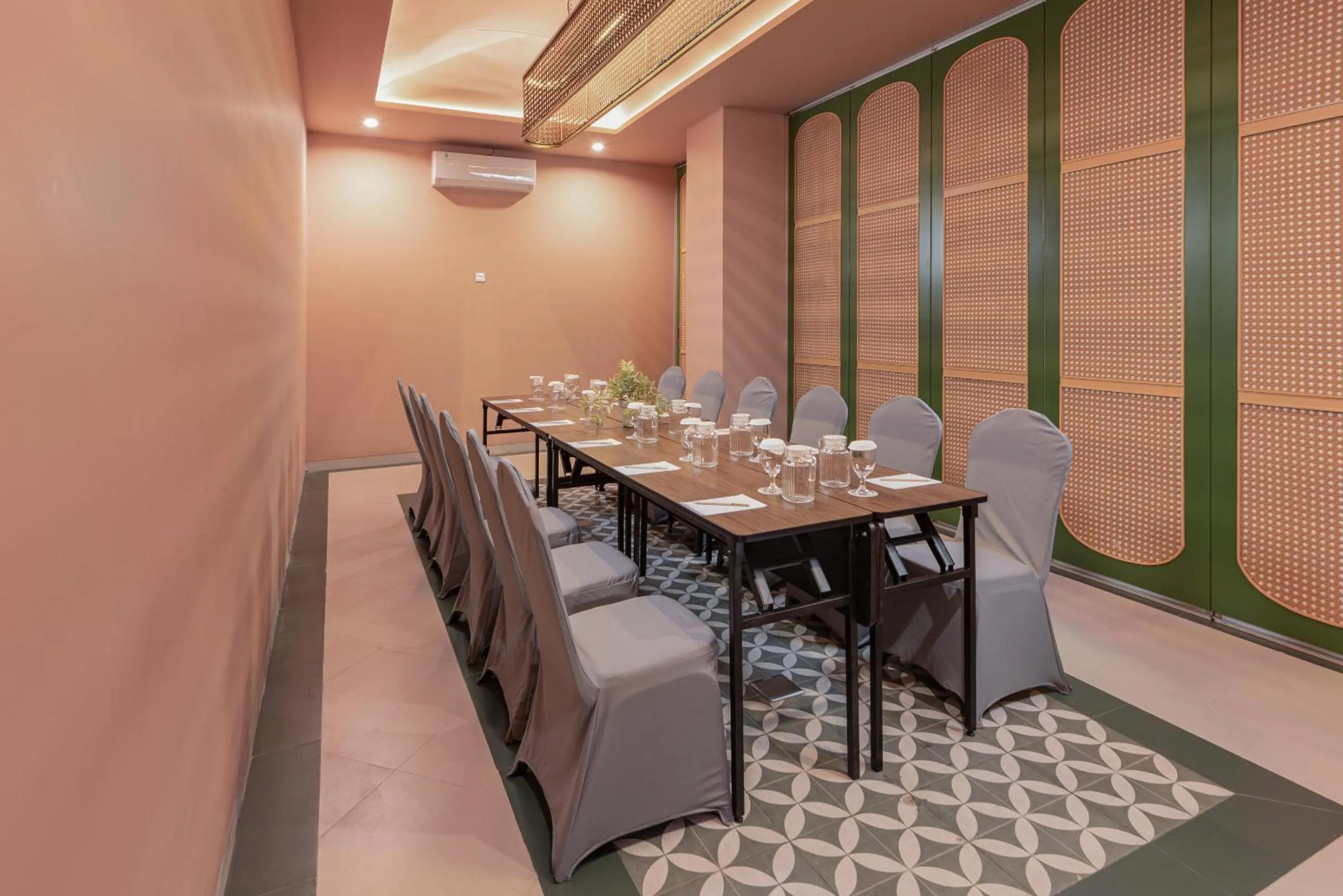 Meeting/conference room in Anaya Azana Hotel & Villa Tawangmangu