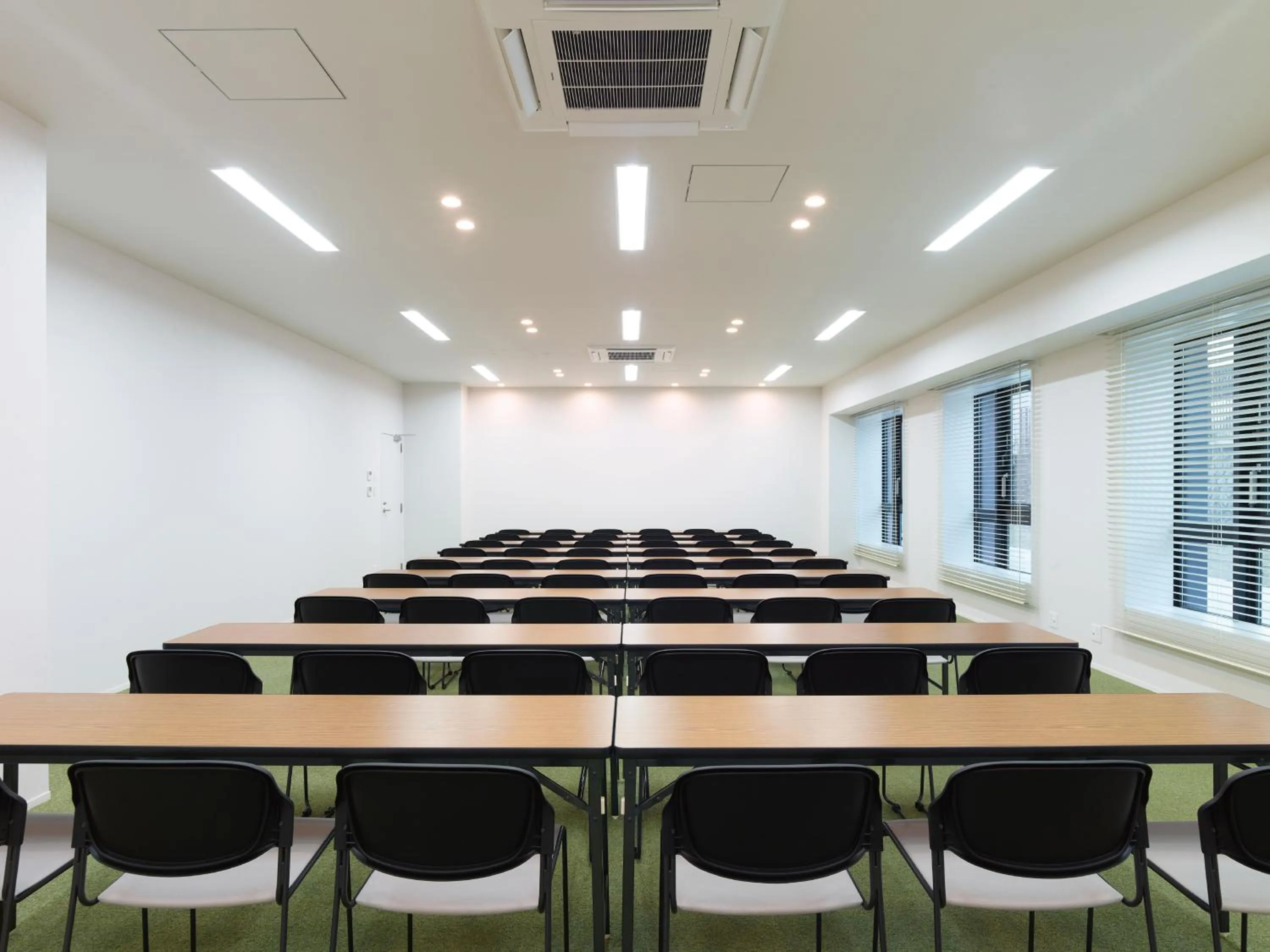 Meeting/conference room in Dorsett by Agora Osaka Sakai