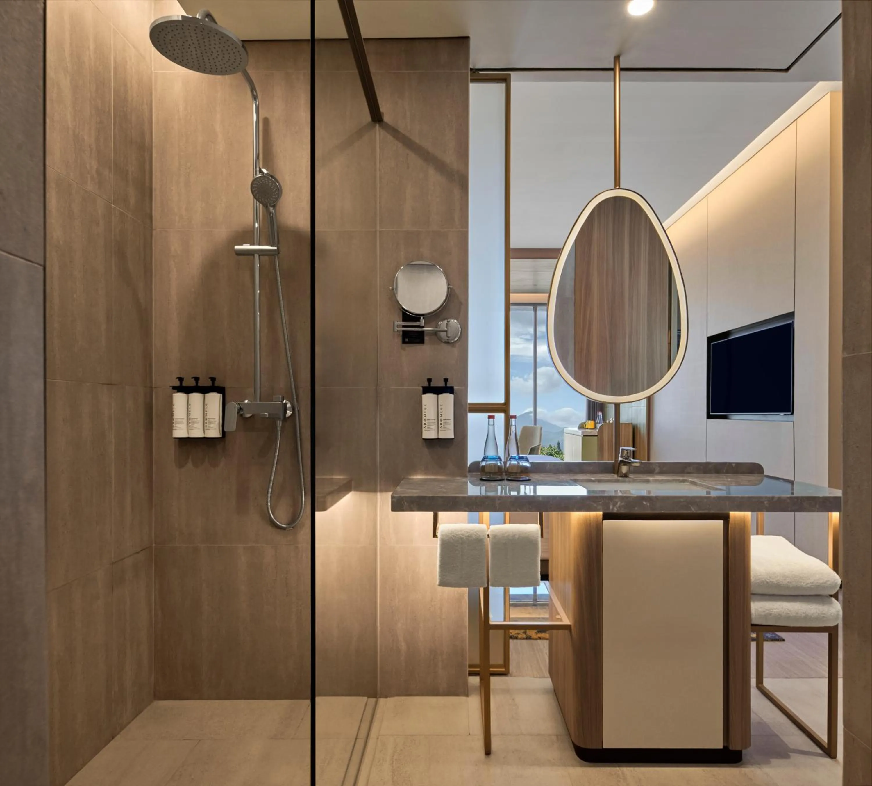 Shower in voco Bandung Setiabudi by IHG