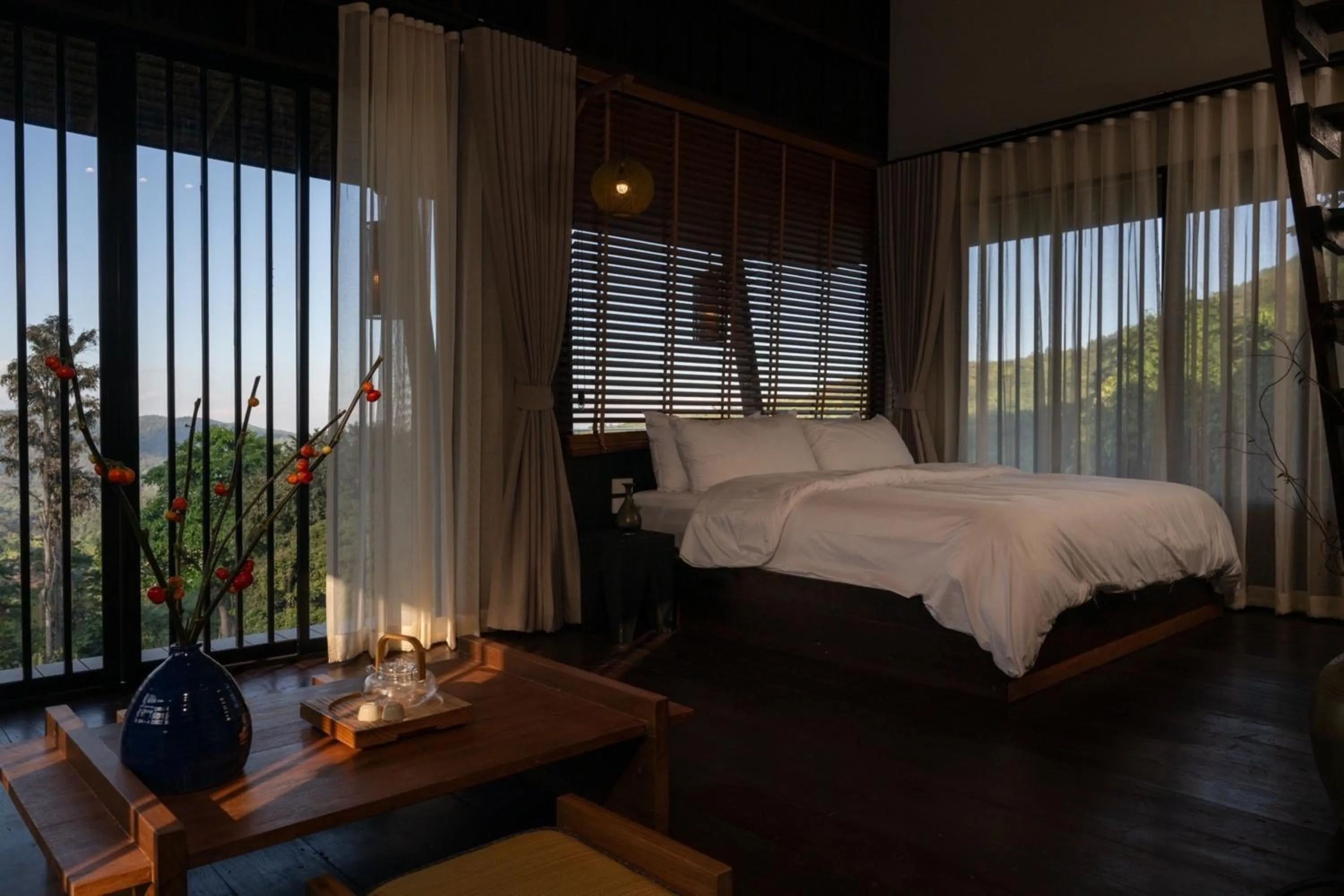 Bed in Chai Cheevit Maesa