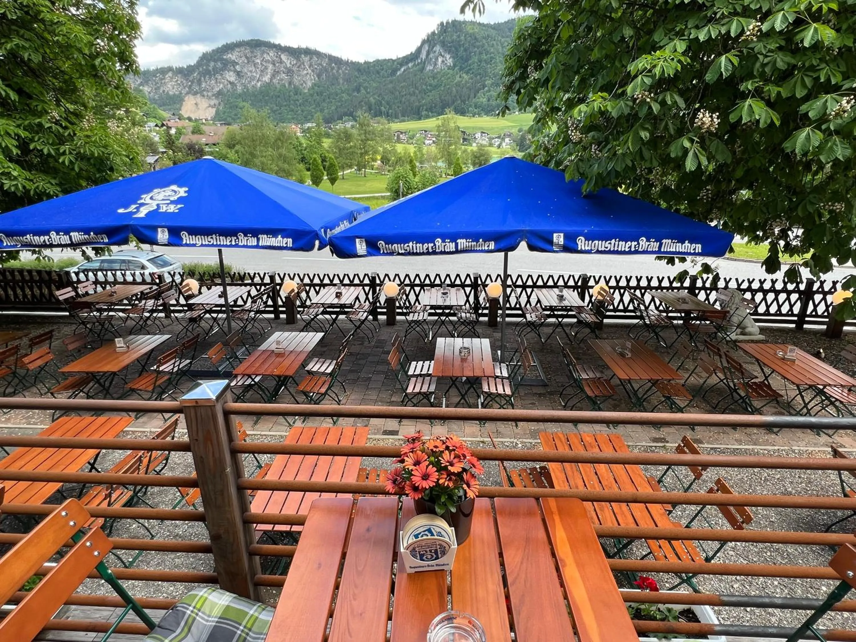 Balcony/Terrace in Weisses Rössl am See