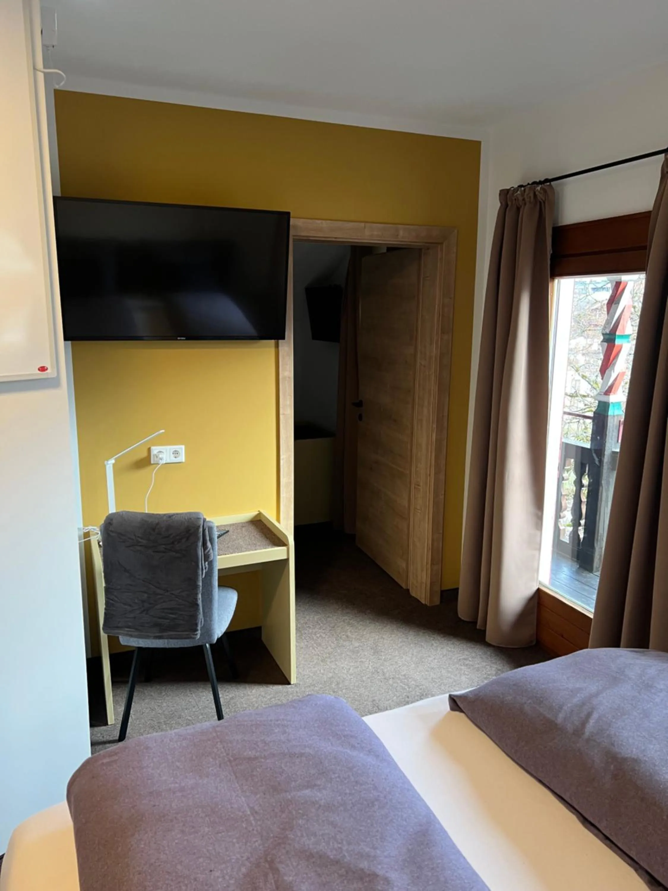 Family, Bed in Weisses Rössl am See