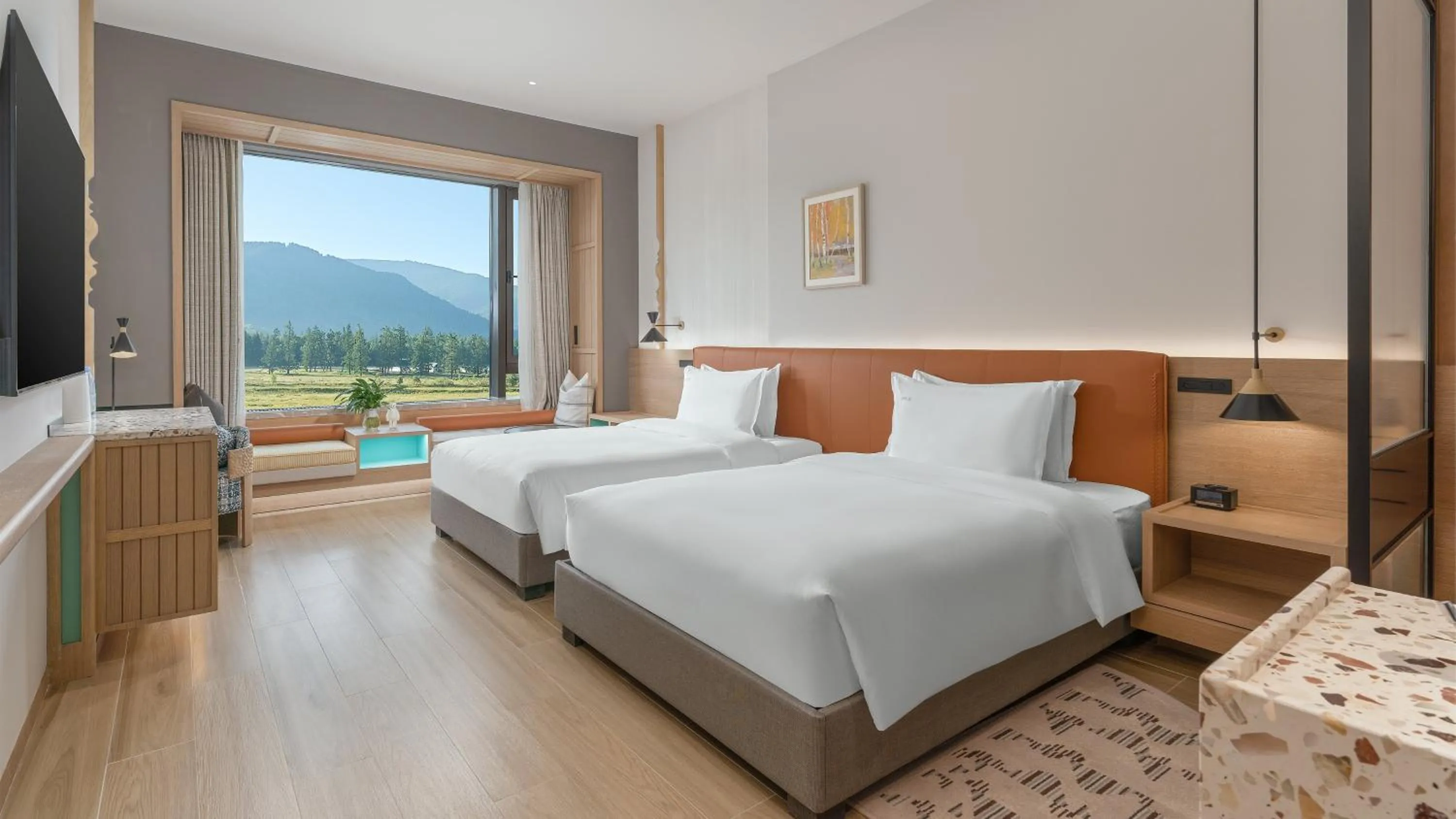 Photo of the whole room, Bed in Holiday Inn Resort Kanas Hemu by IHG