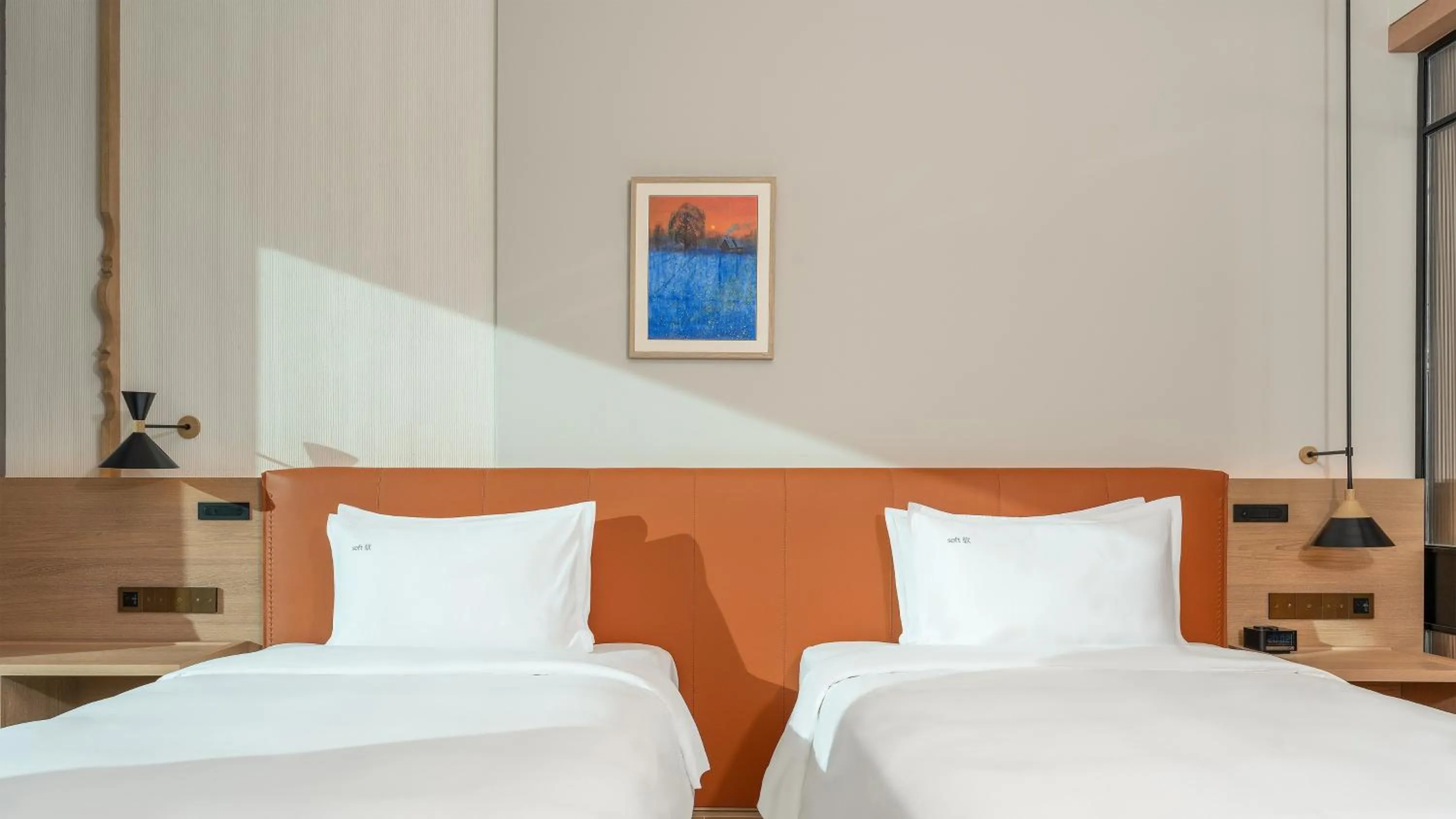 Photo of the whole room, Bed in Holiday Inn Resort Kanas Hemu by IHG