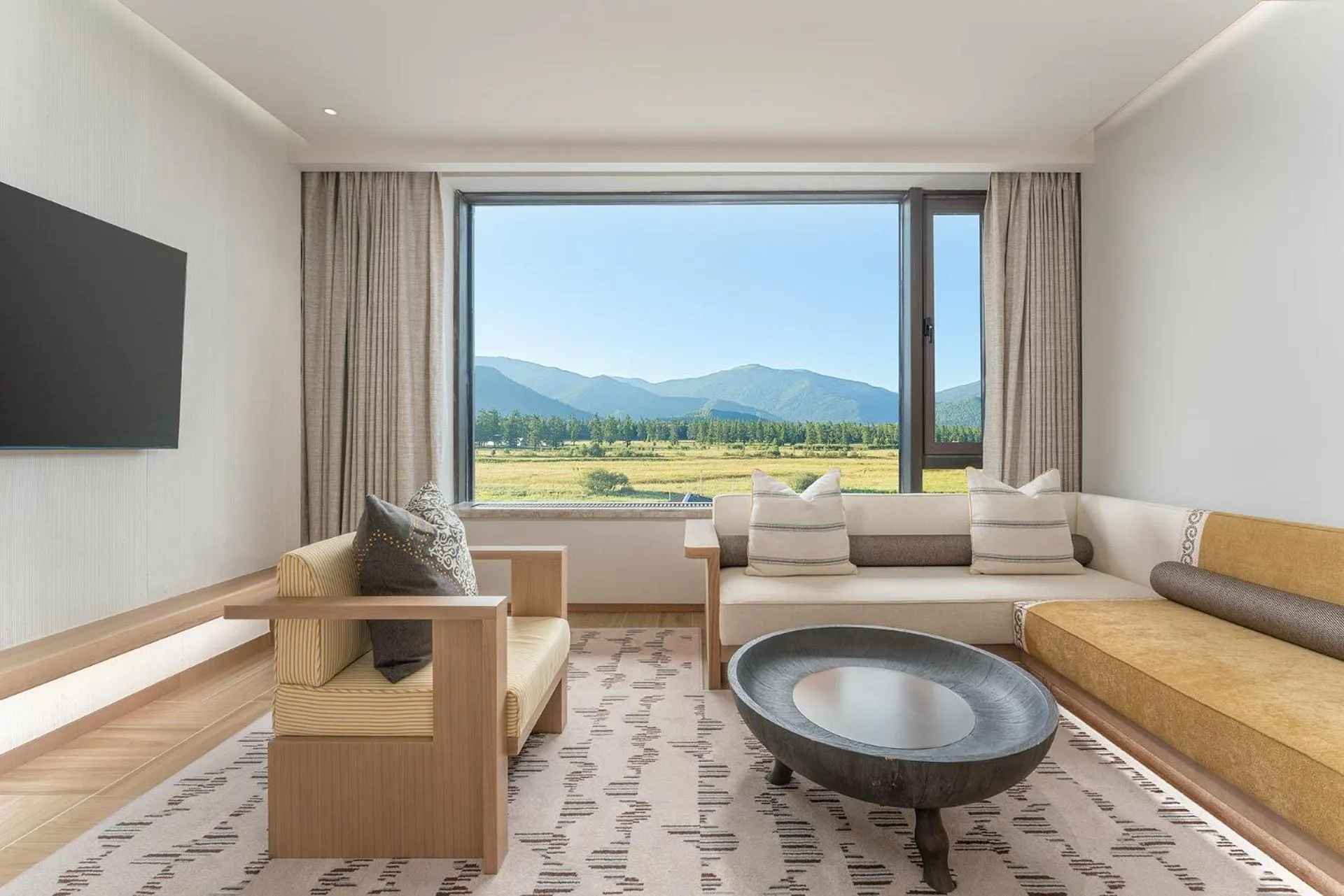 Living room in Holiday Inn Resort Kanas Hemu by IHG