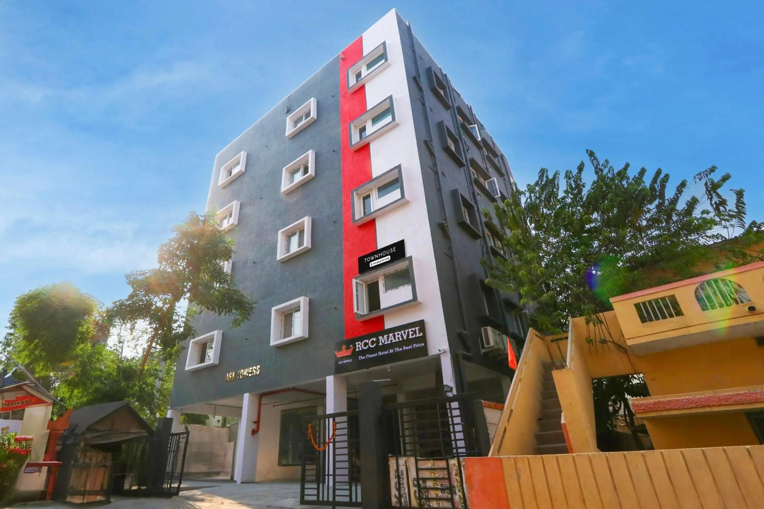 Property building in Super Townhouse RCC Marvel