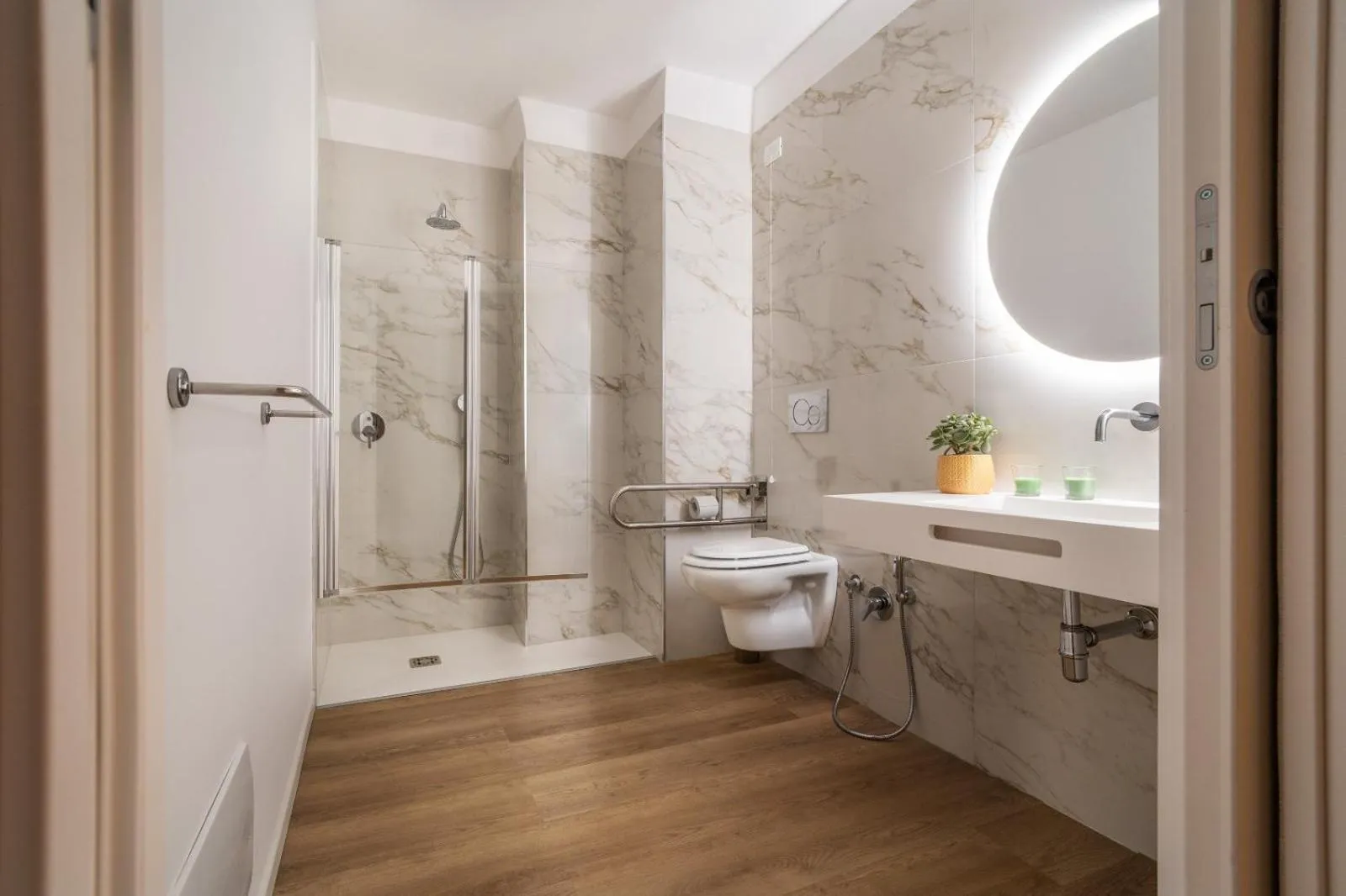 Shower in Archimedes suites