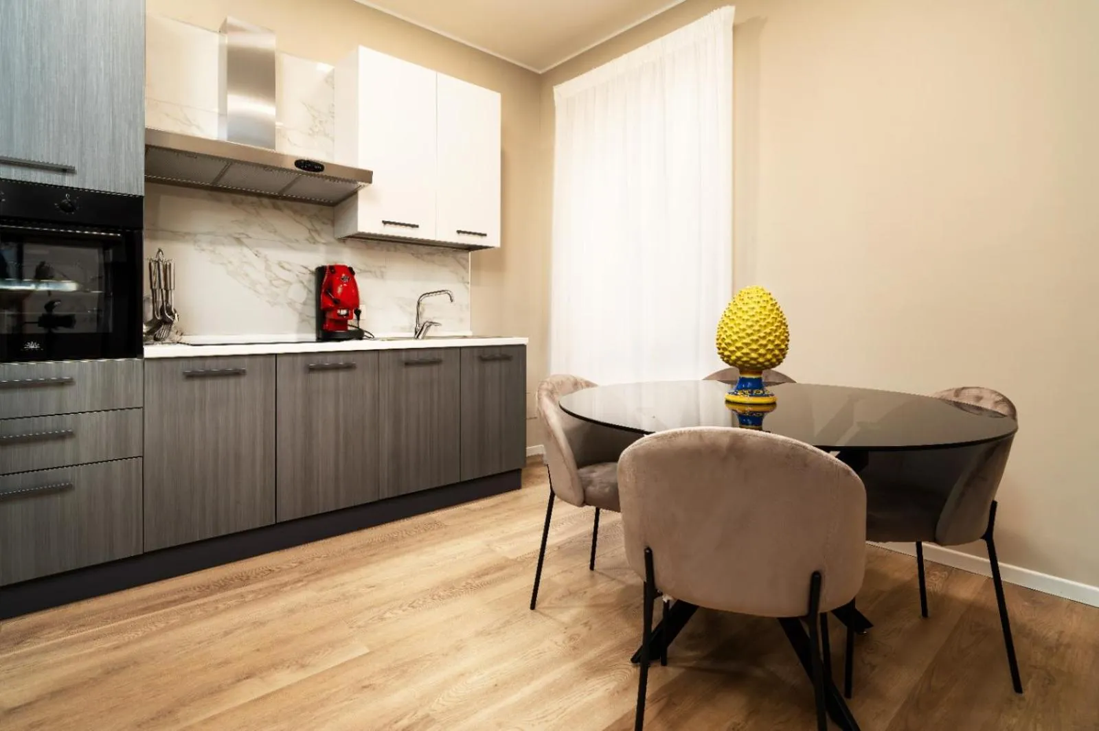 Kitchen or kitchenette in Archimedes suites