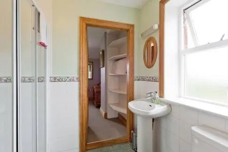 Bathroom in Ash House Bed and Breakfast