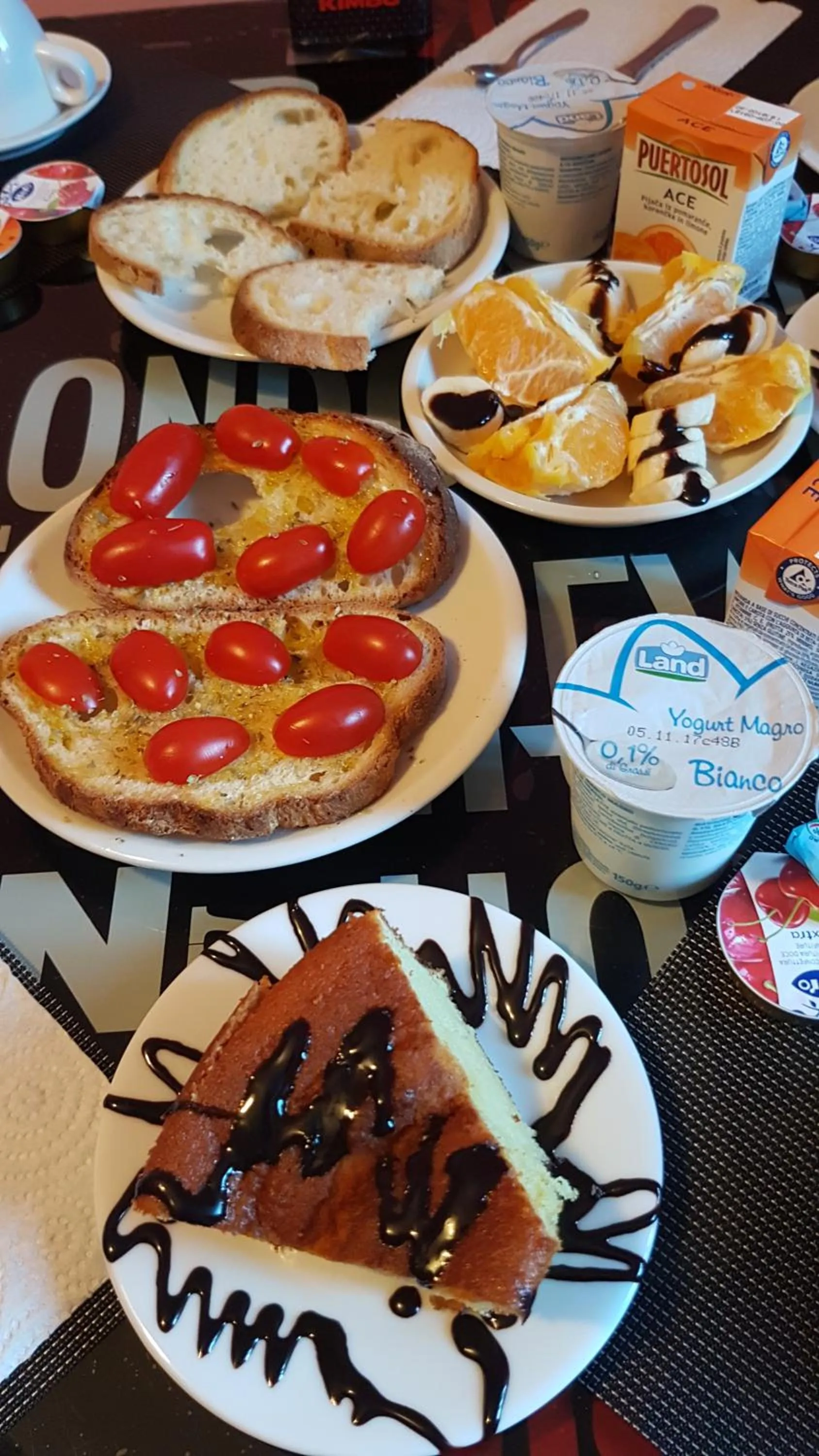 Food and drinks in B&B Fontevecchia