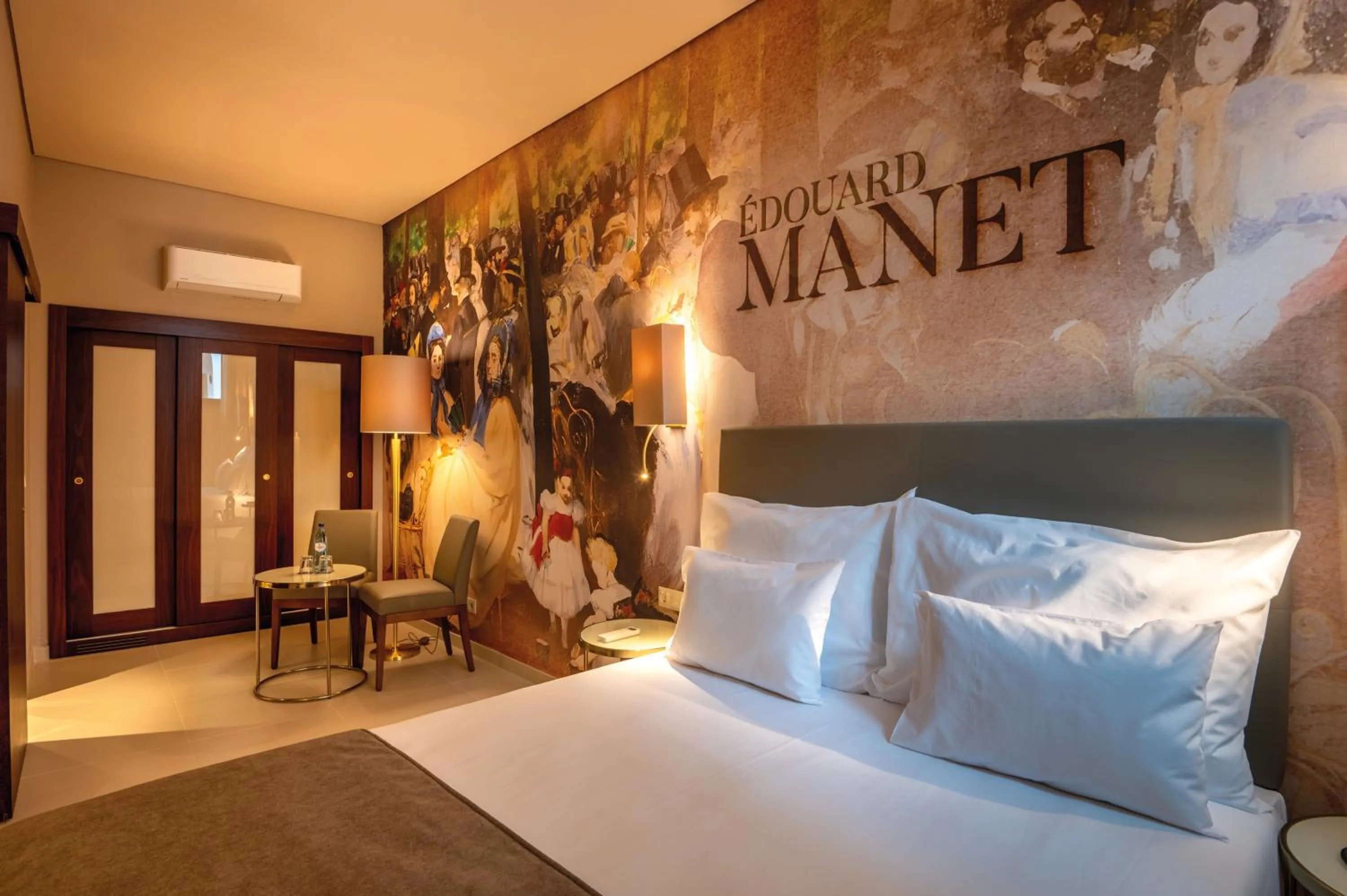 Bedroom, Bed in Vila Galé Casas d'Elvas - Historic Hotel