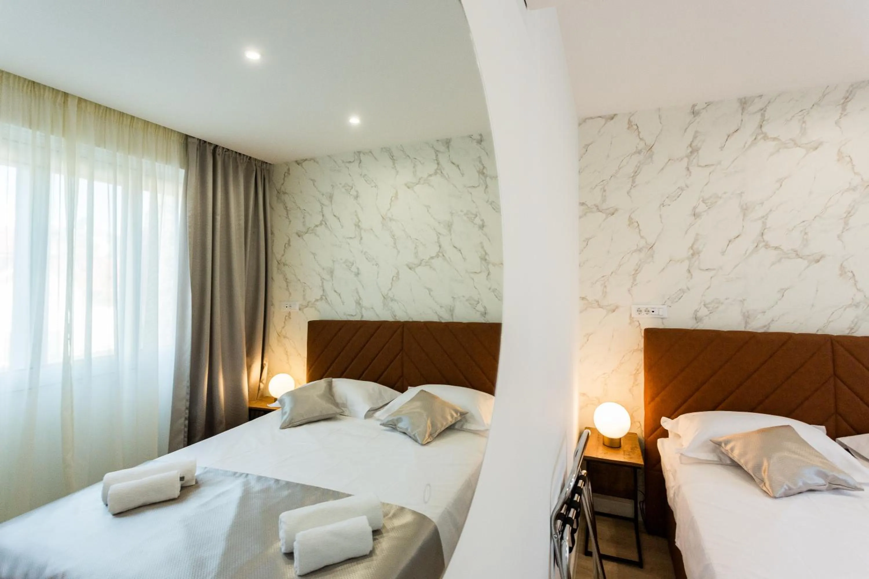 Bedroom, Bed in Shine of Life Luxury Rooms