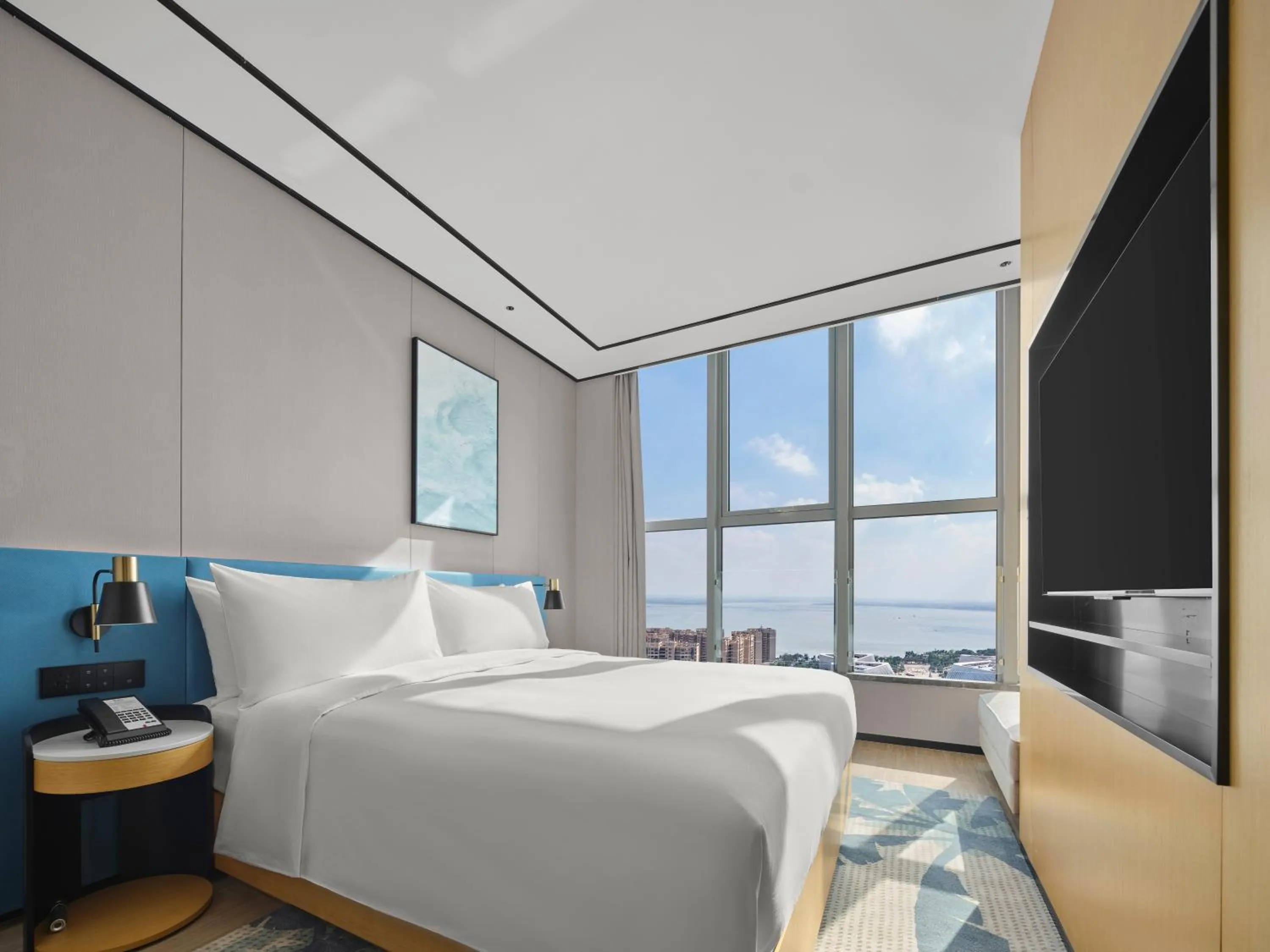 Bed in Hilton Garden Inn Danzhou Yangpu