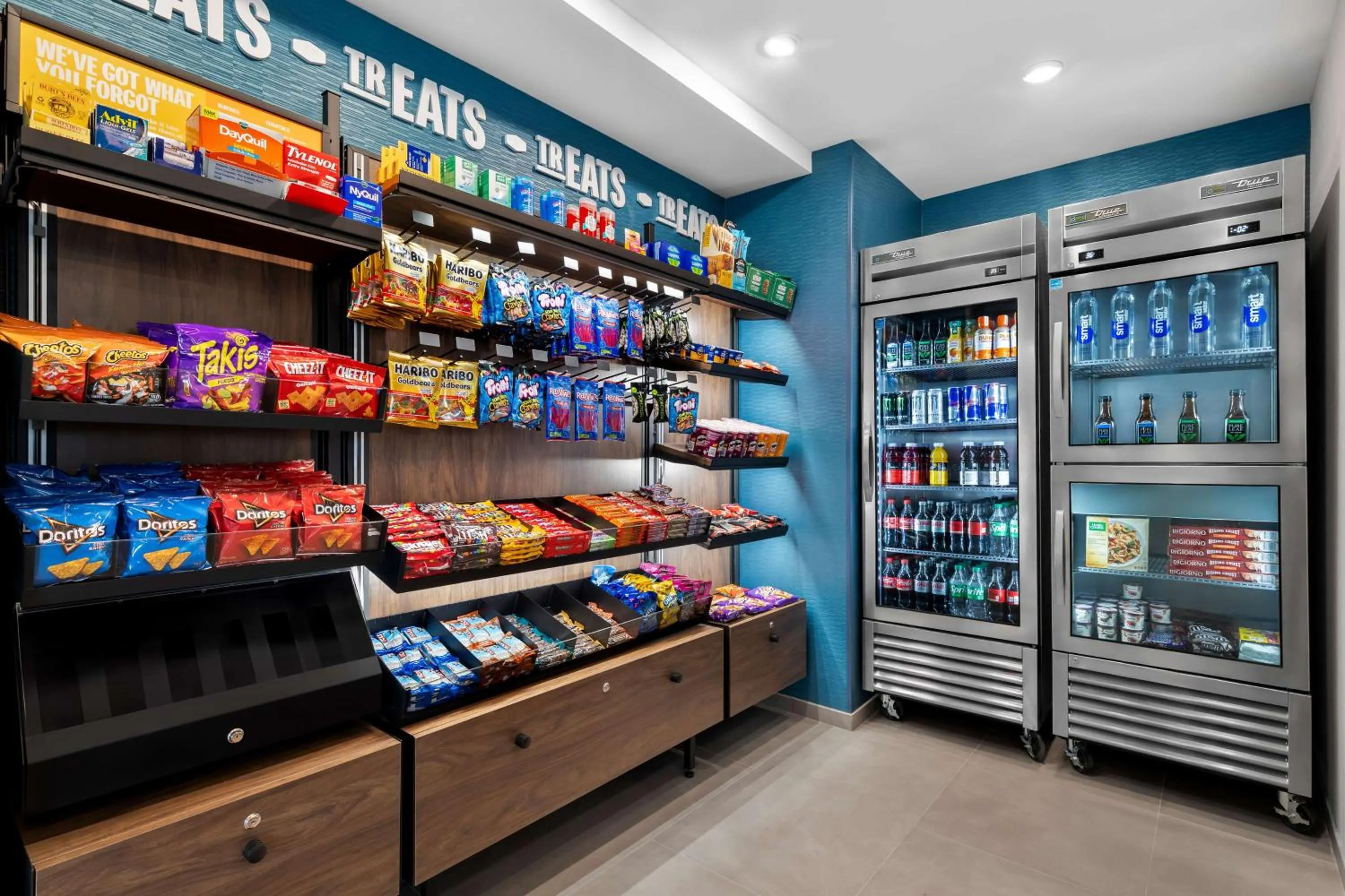 Dining area in Hampton Inn & Suites Corona, Ca