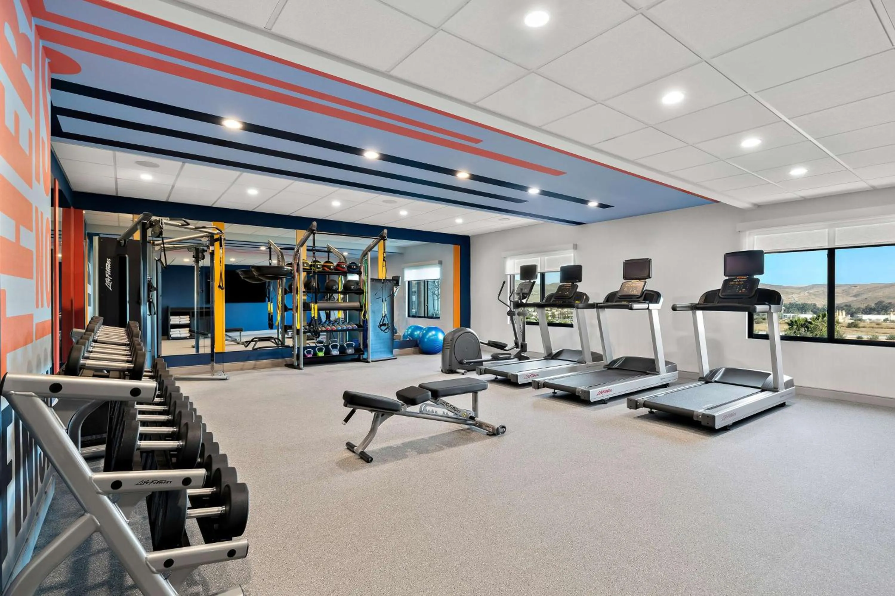 Fitness centre/facilities in Hampton Inn & Suites Corona, Ca