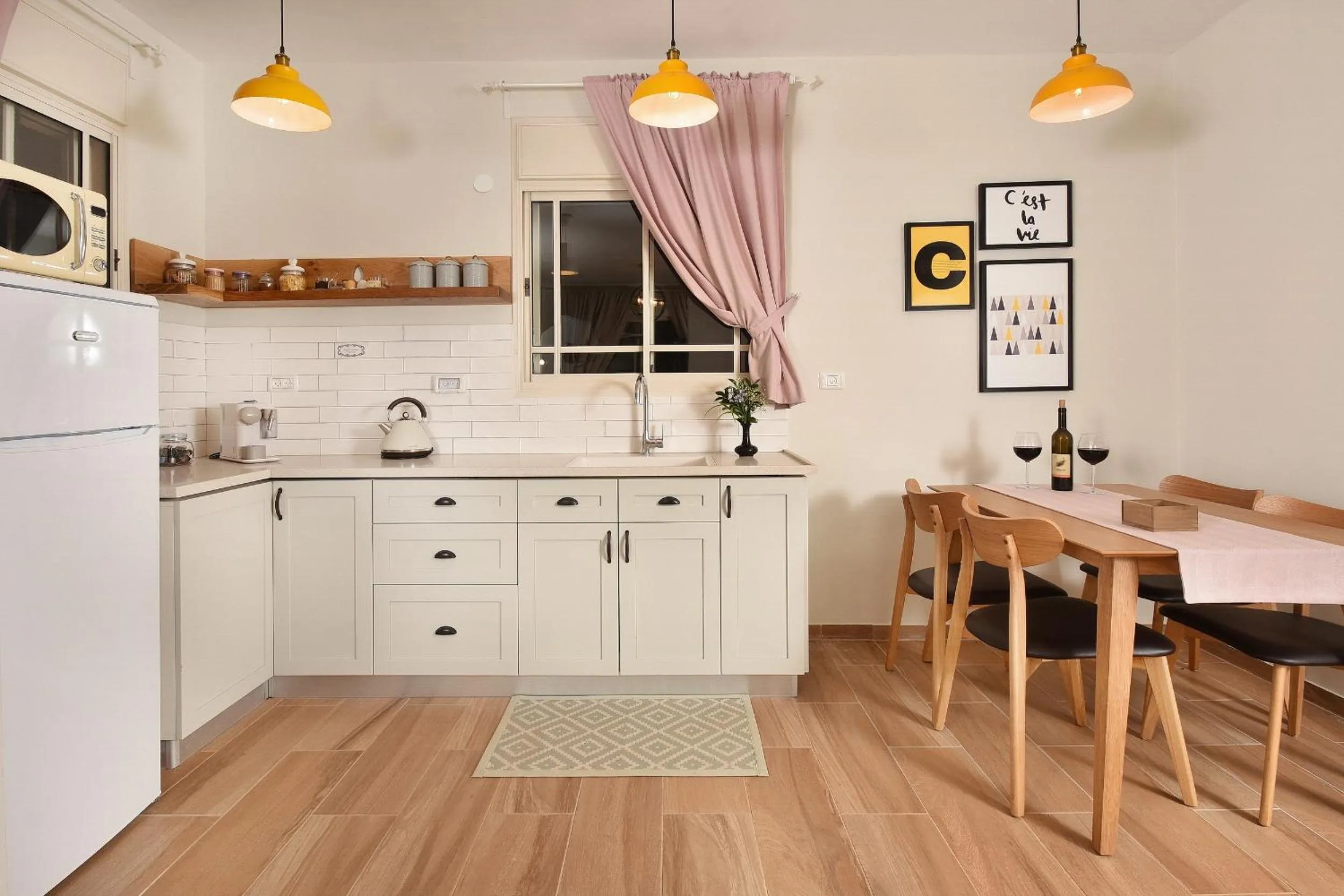 Kitchen or kitchenette in The Sound Of The Flute