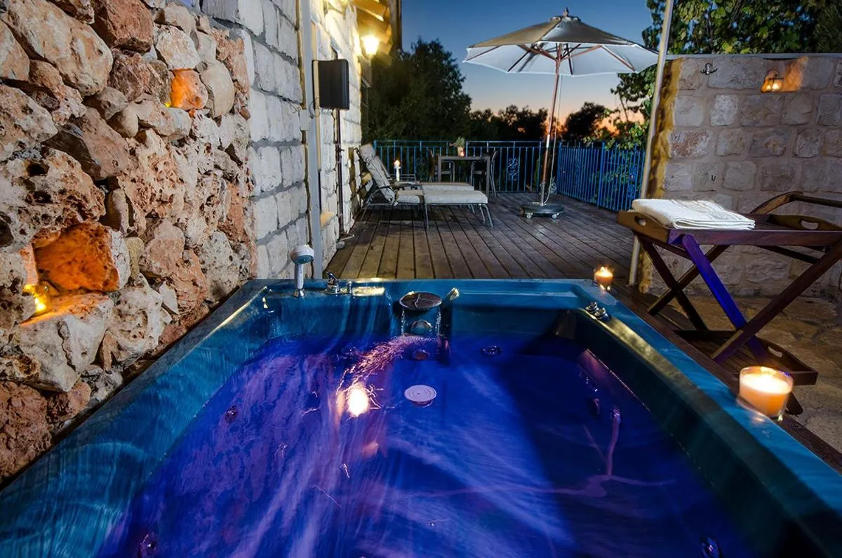 Hot Tub in The Sound Of The Flute