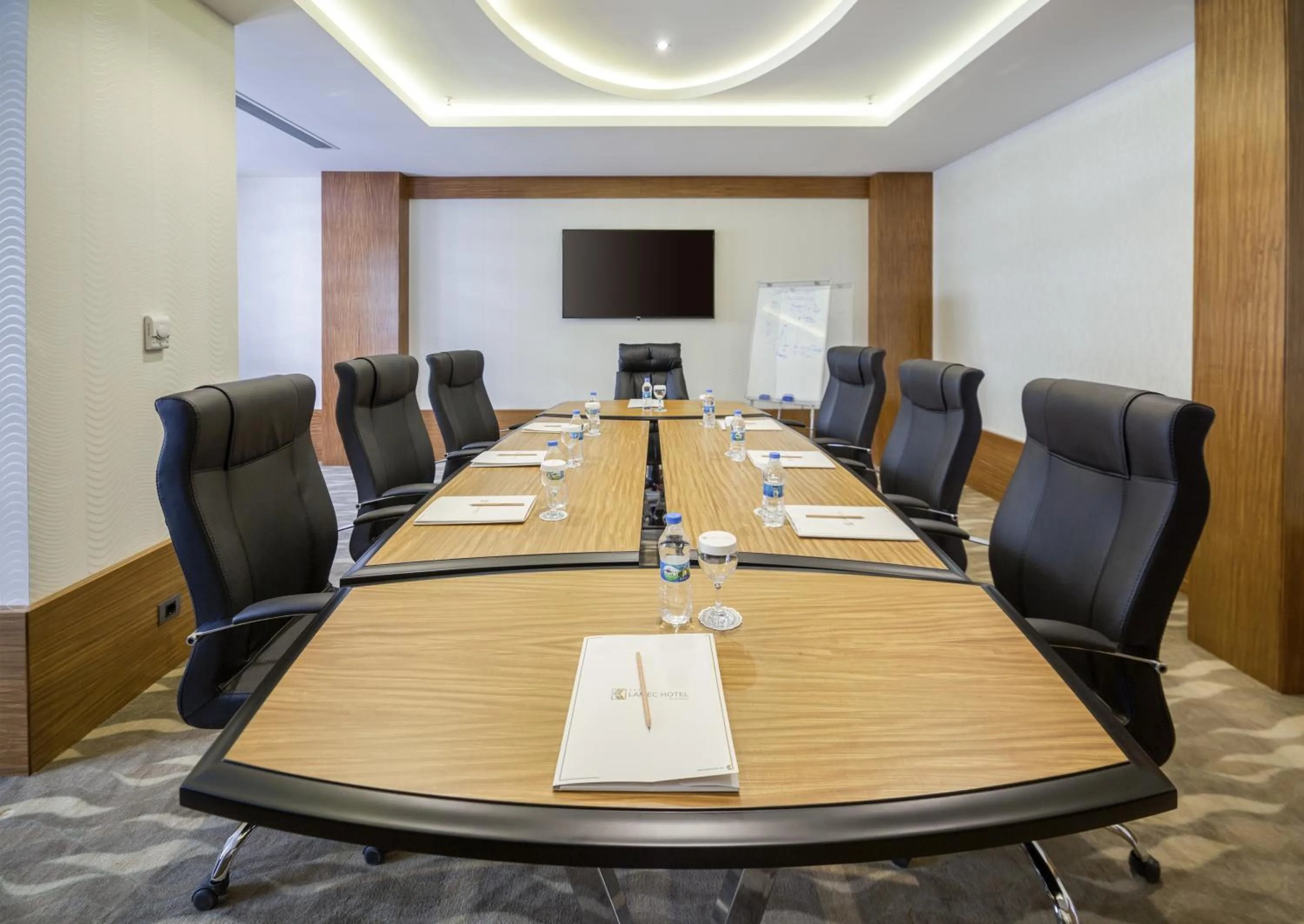 Meeting/conference room in Lamec Hotel Business