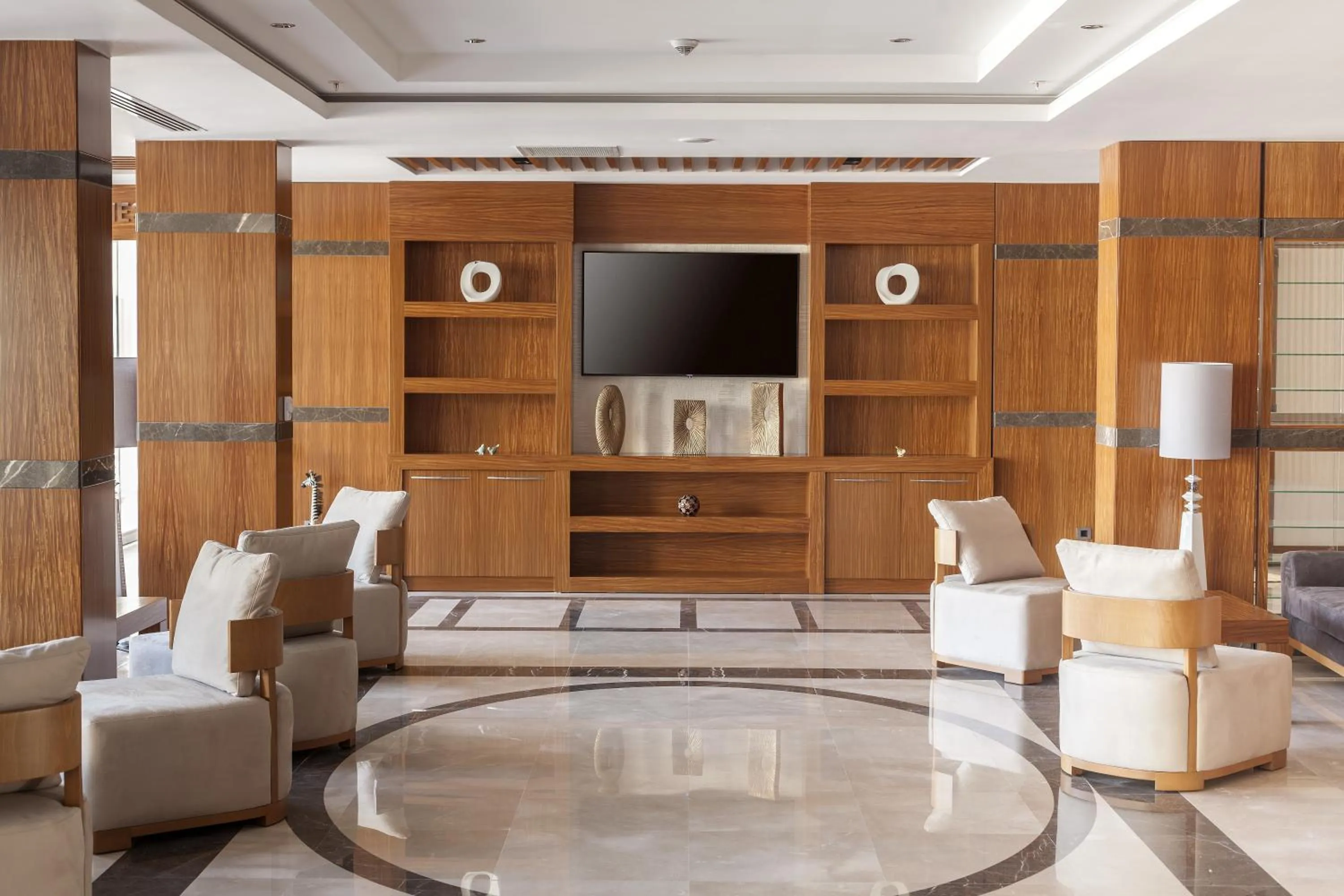 Lobby or reception in Lamec Hotel Business