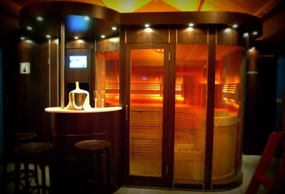 Property building in La Fiole Ambiance