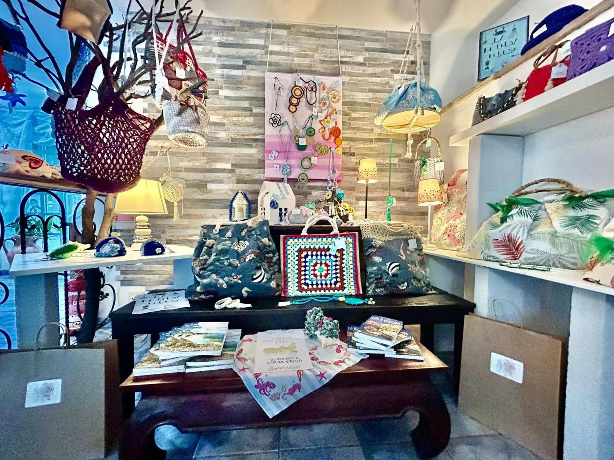 On-site shops in Hotel Sant'Andrea