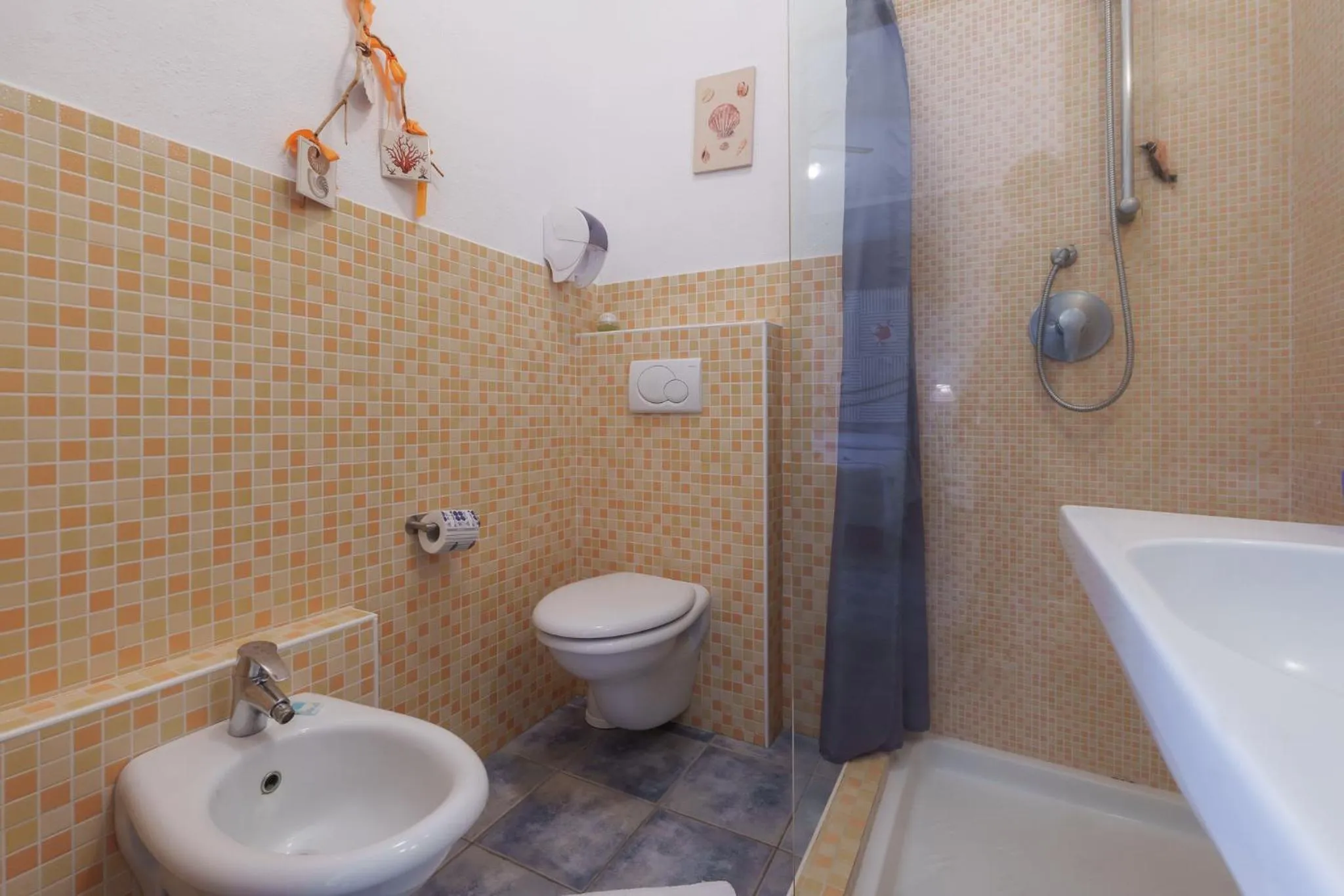 Shower in Hotel Sant'Andrea