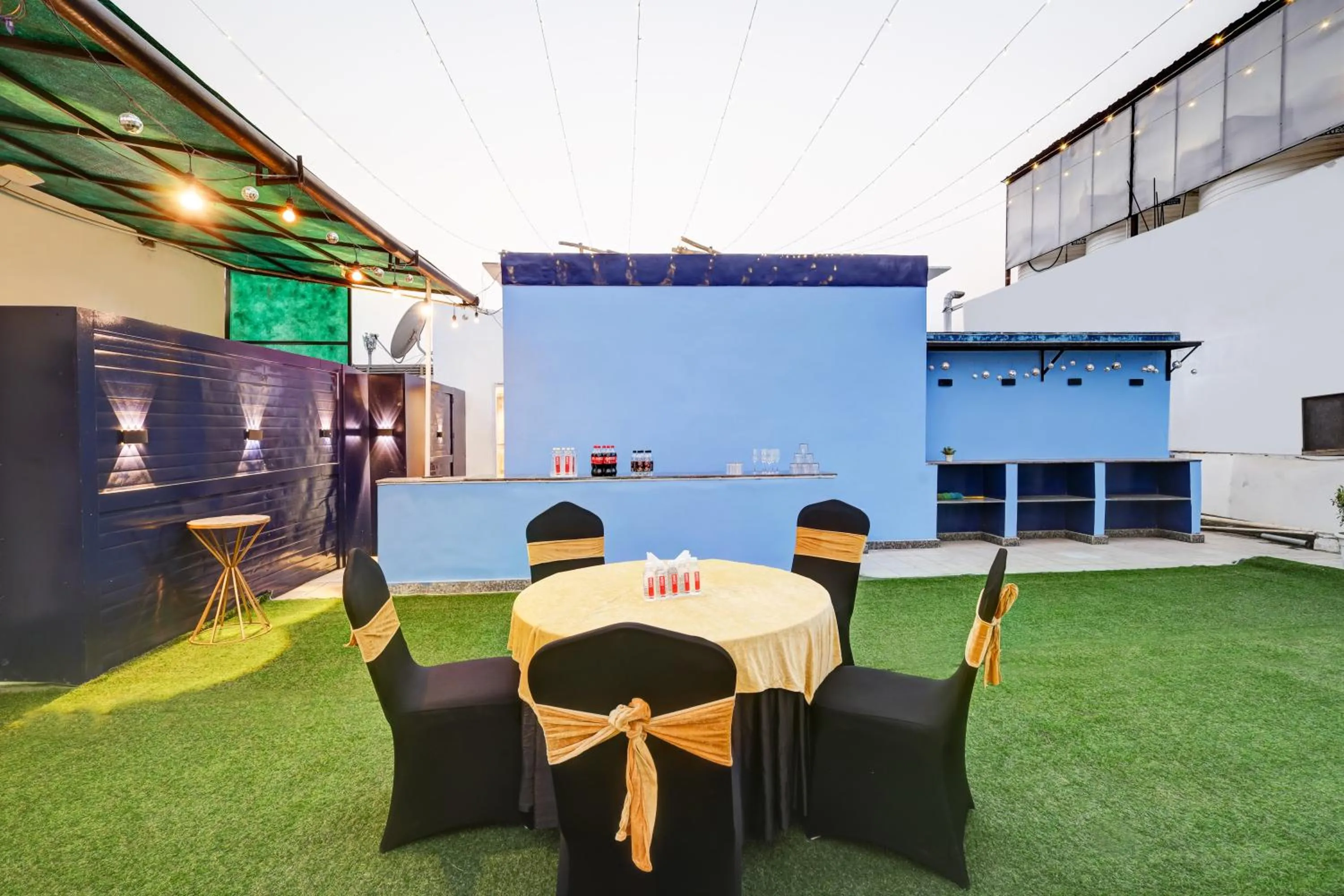 Property building in Hotel 91 Golf Course Road