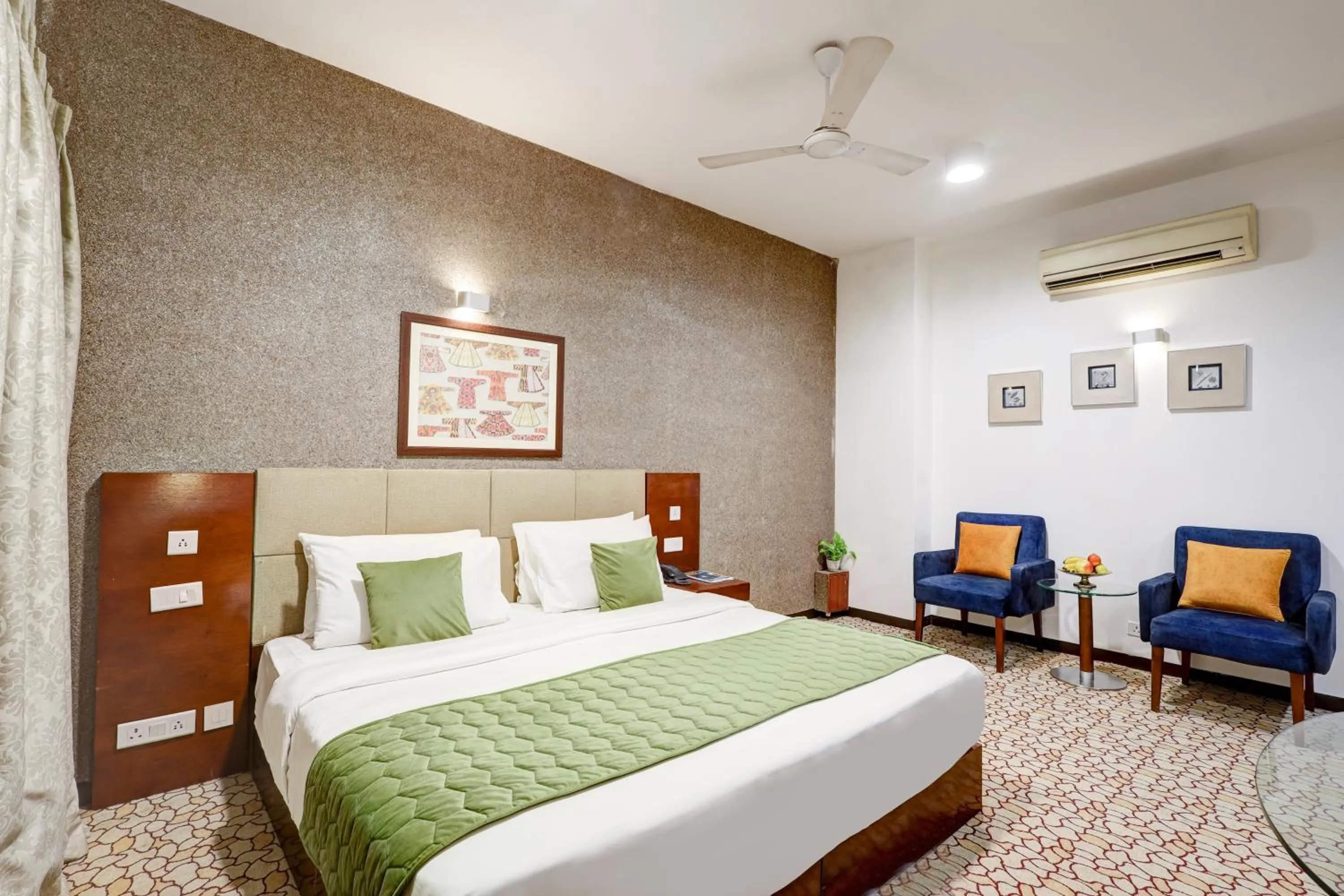 Bed in Hotel 91 Golf Course Road