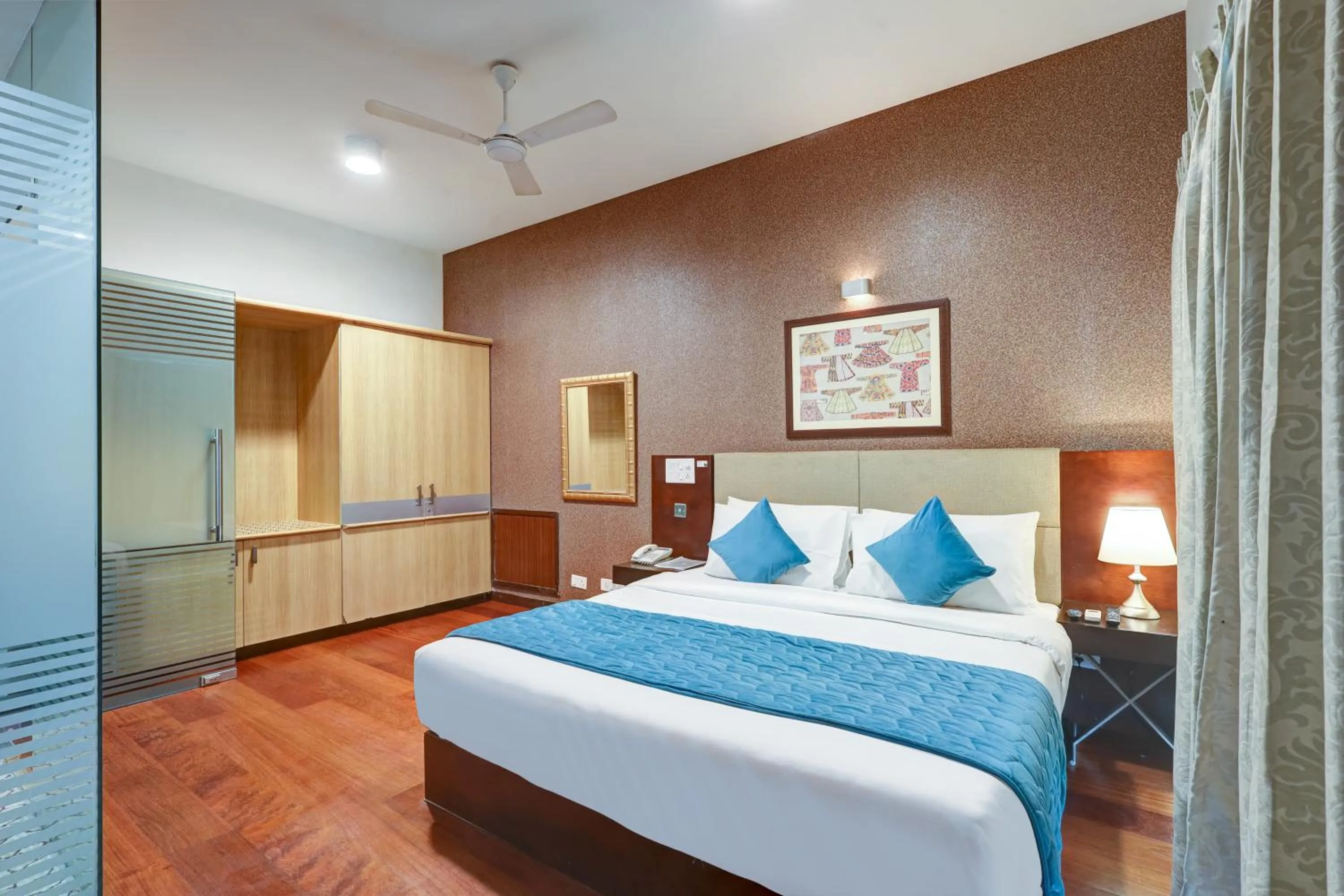 Bedroom, Bed in Hotel 91 Golf Course Road